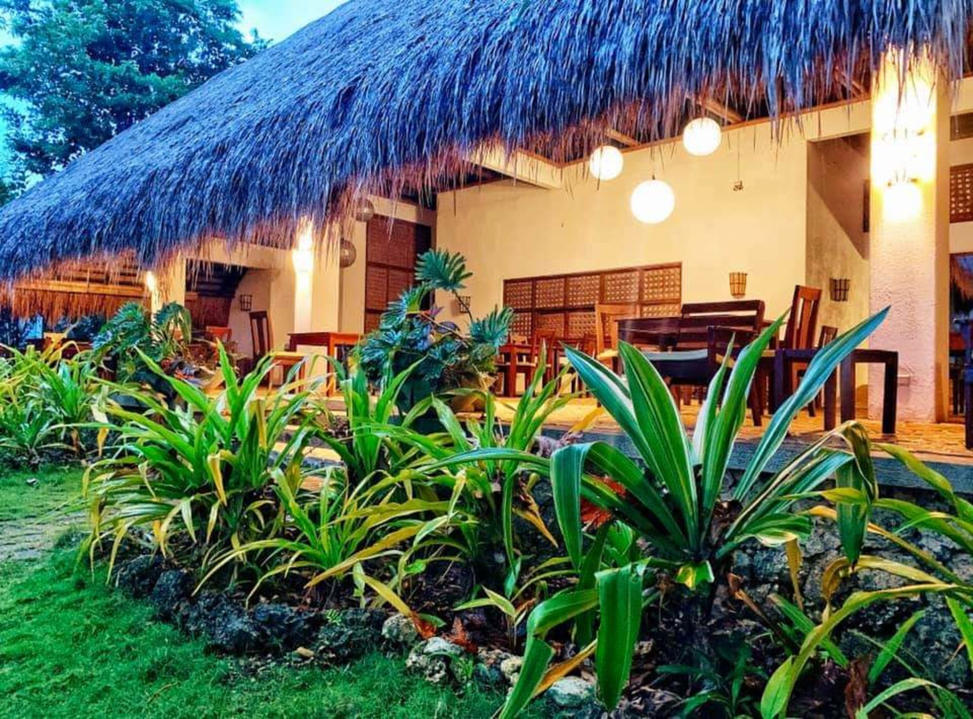 Amun Ini Beach Resort & Spa à Bohol: Restaurant