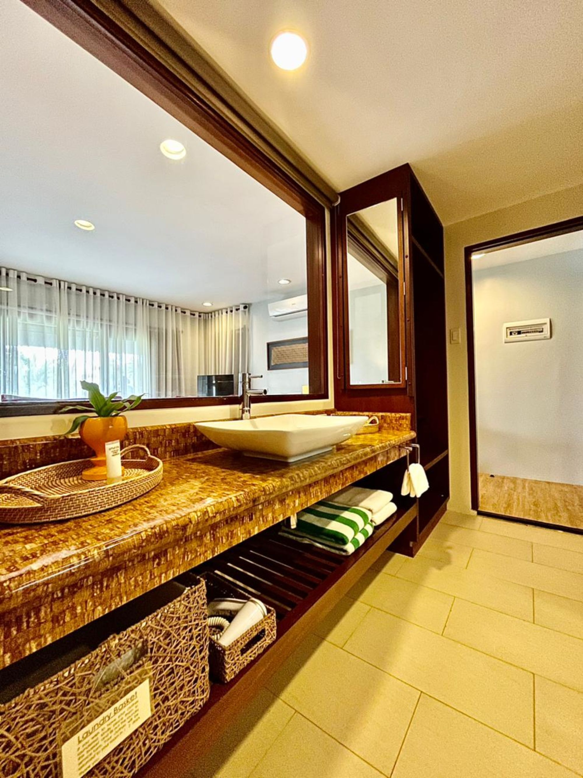 Amun Ini Beach Resort & Spa à Bohol: Deluxe | Bathroom