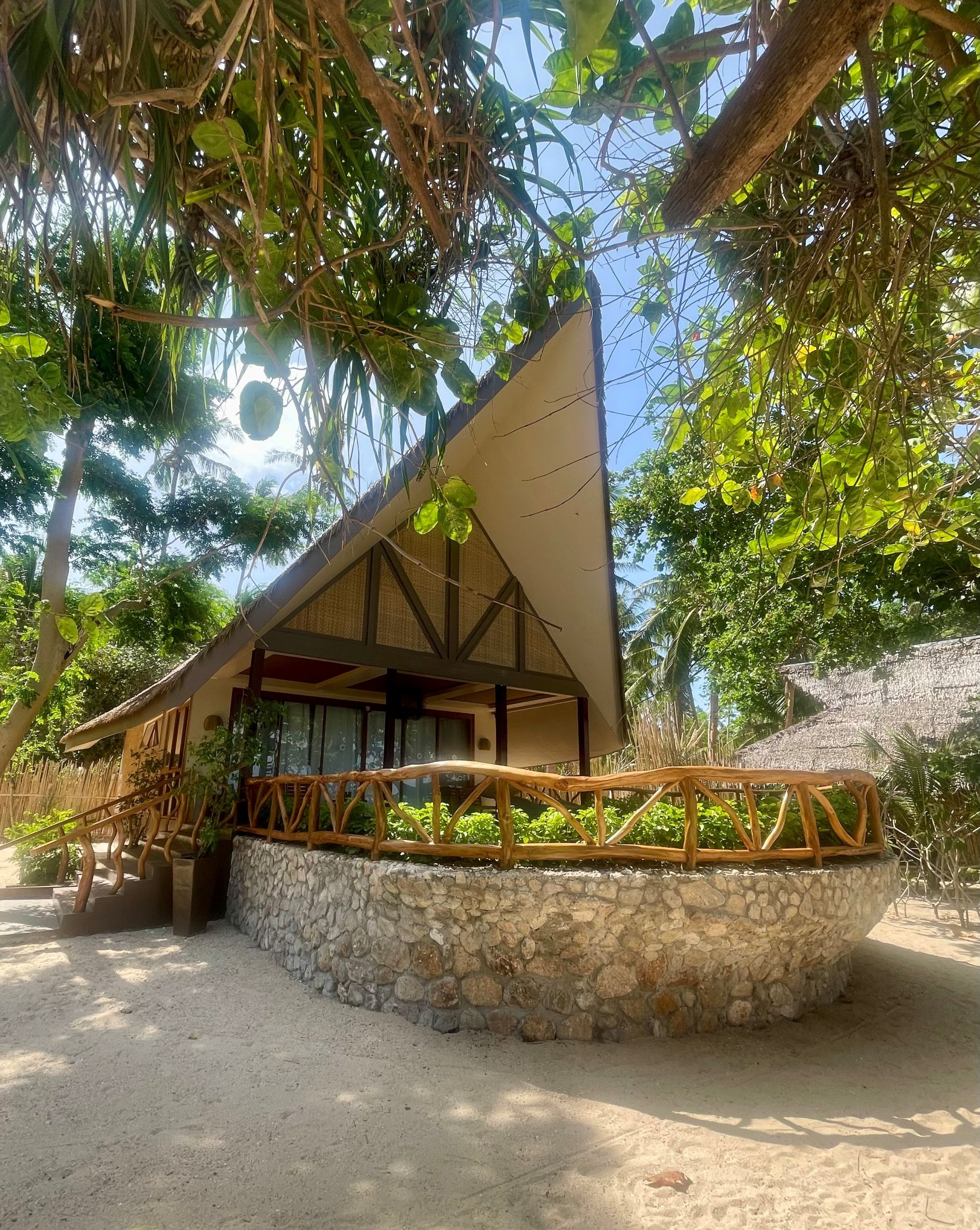 Flower Island Resort in Palawan: Imperial Villa