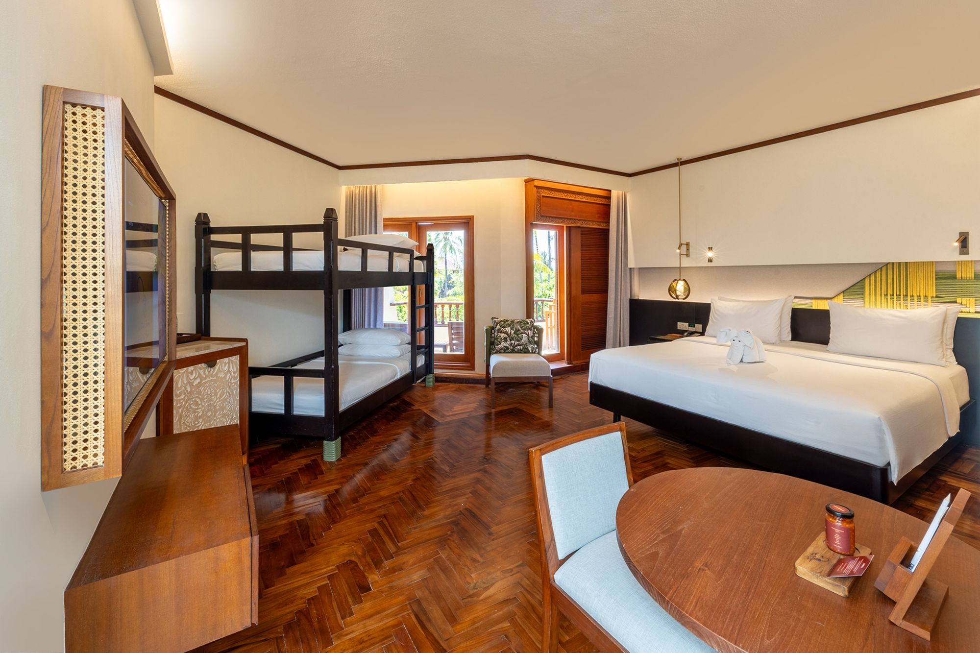 Nusa Dua Beach Hotel & Spa-Handwritten Collection in Südbali: Family with Bunkbed