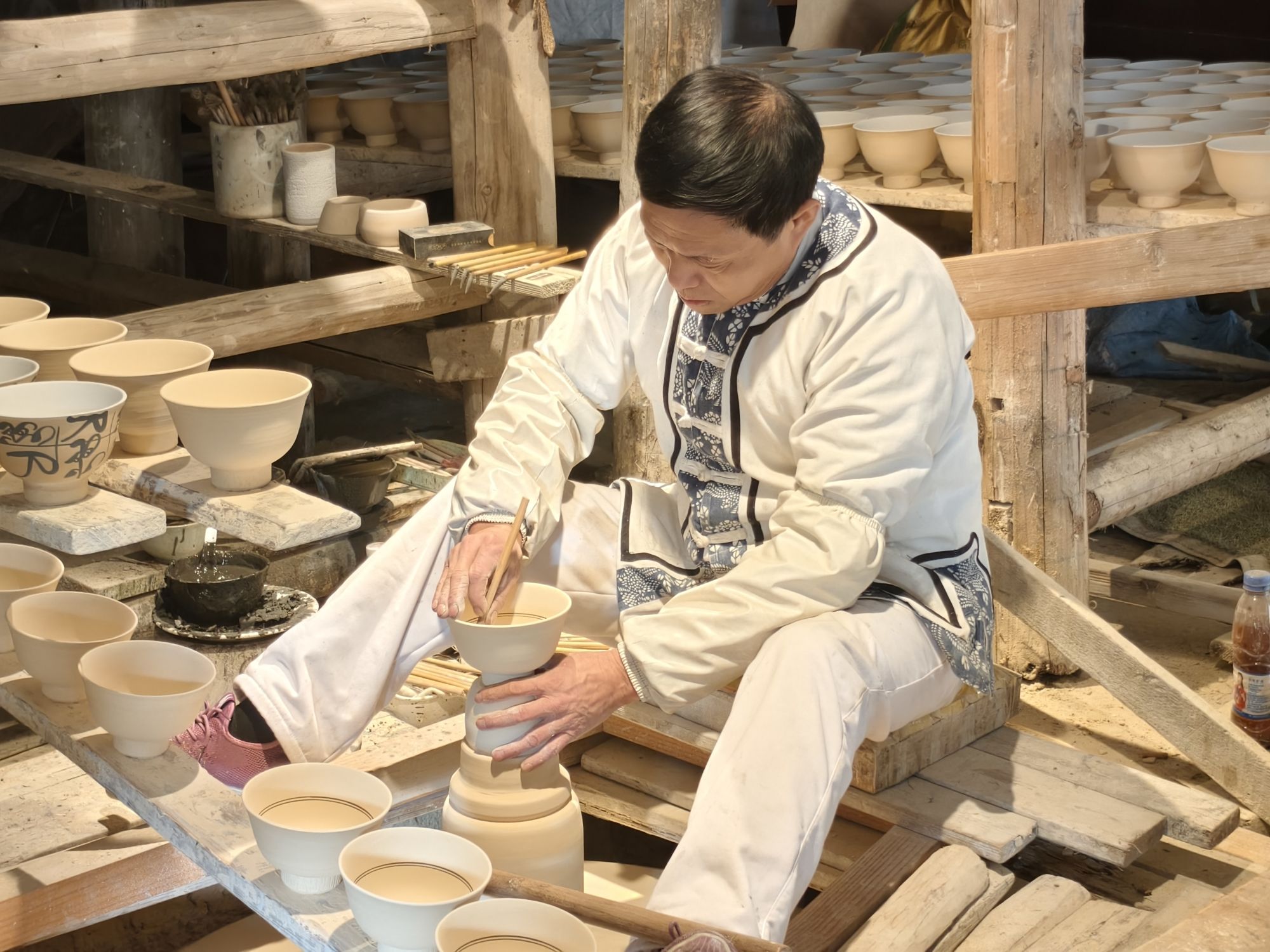 Leserreise Schweizer Familie - China -Zeitreise zwischen Porzellan, Poesie und Panoramen ab Shanghai: Jingdezhen