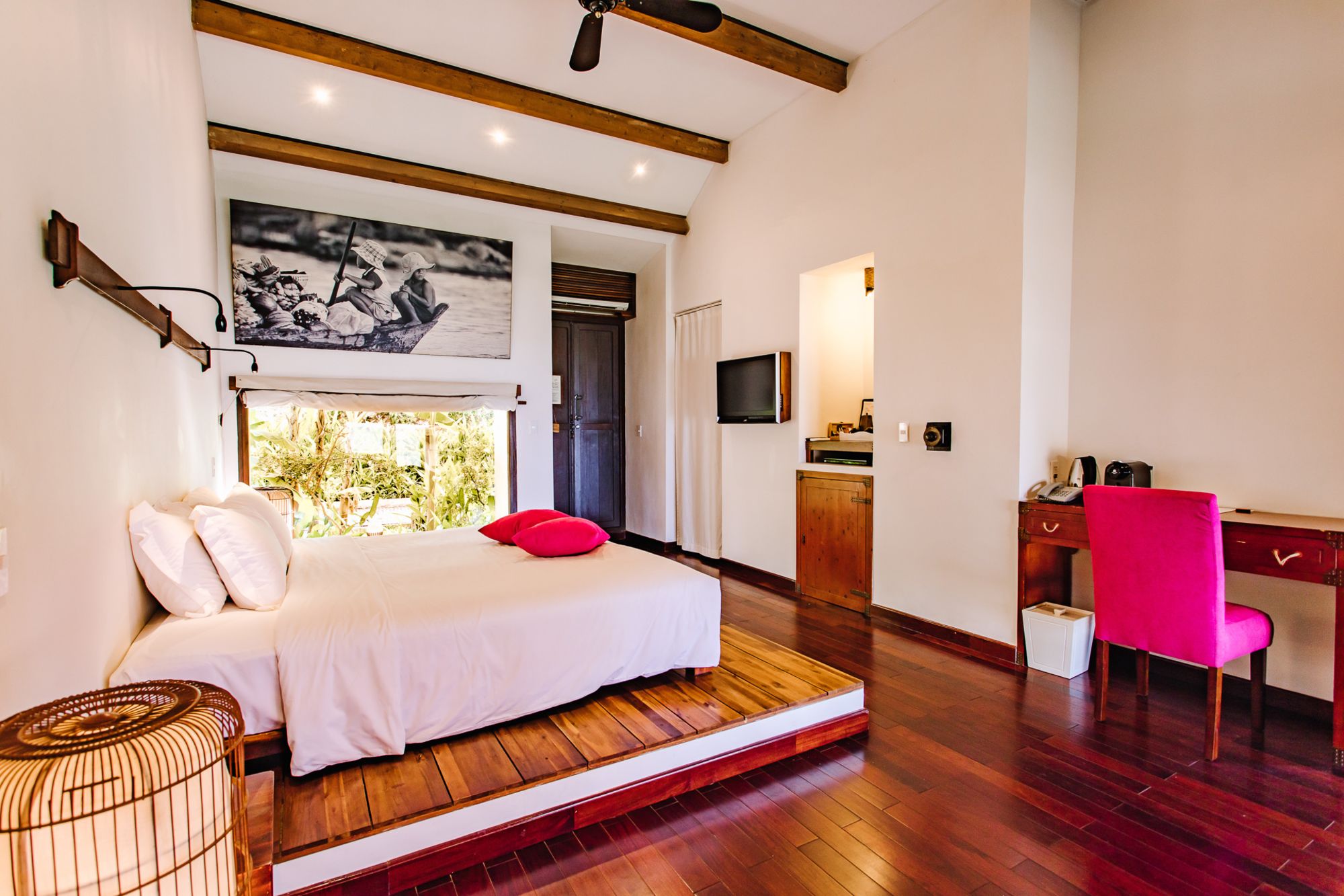 Chen Sea Resort & Spa in Phu Quoc: Beachfront Villa | bedroom