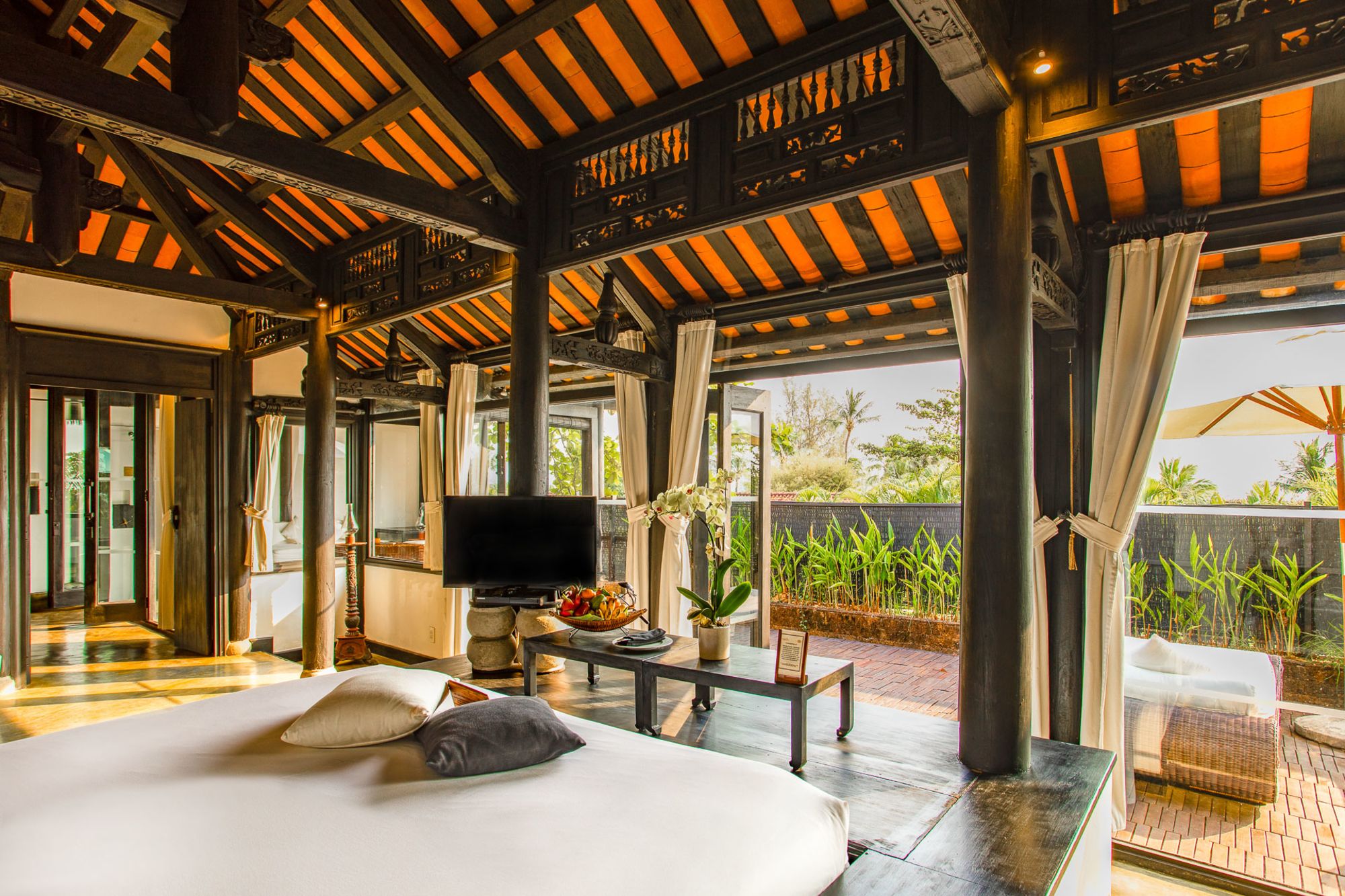 Chen Sea Resort & Spa in Phu Quoc: Jacuzzi Villa | bedroom