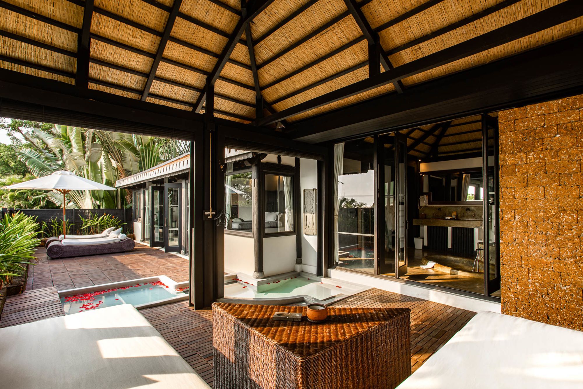 Chen Sea Resort & Spa in Phu Quoc: Jacuzzi Villa | terrace