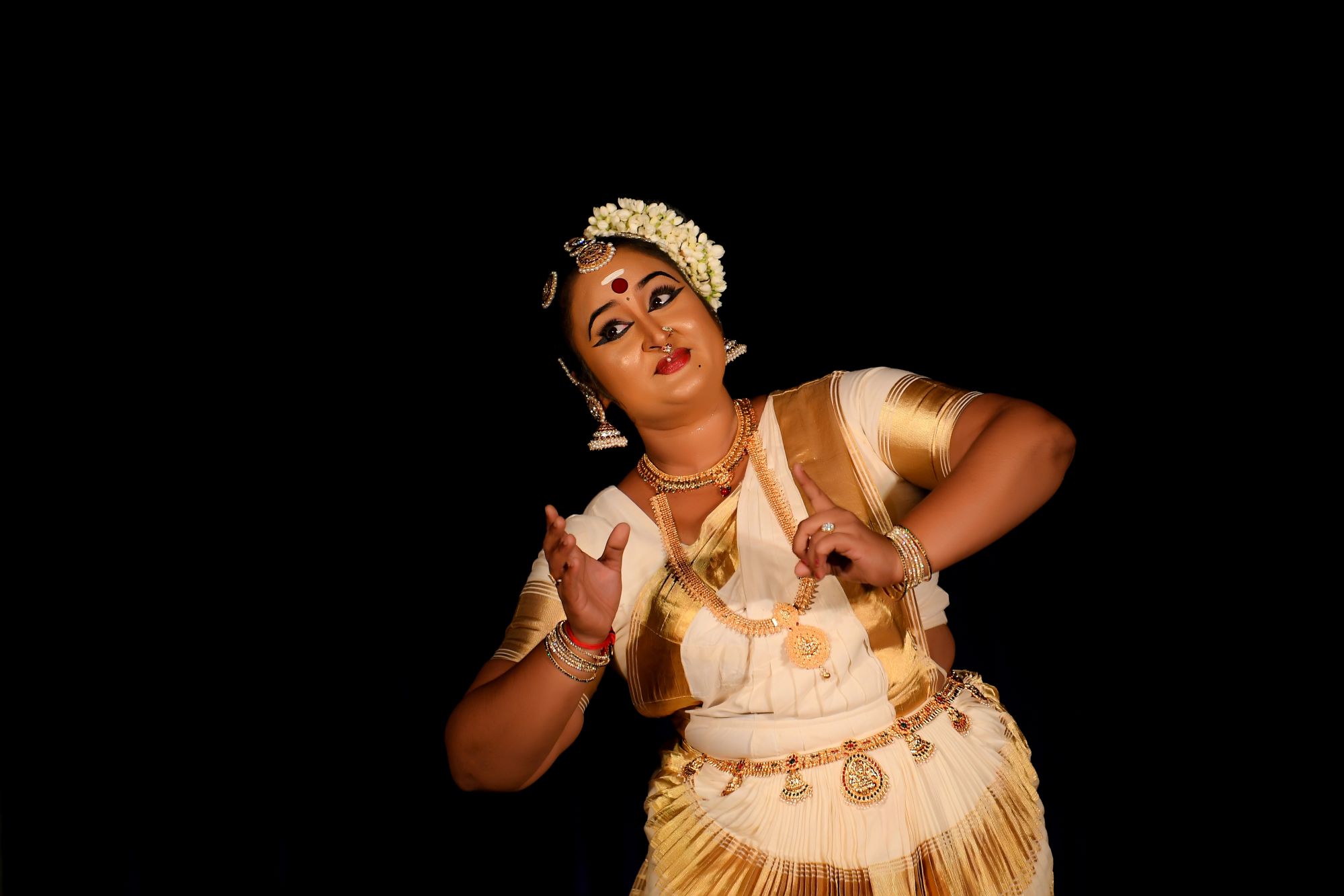 Keralas stille Wasserwelten ab Kochi: Mohiniyattam Dance