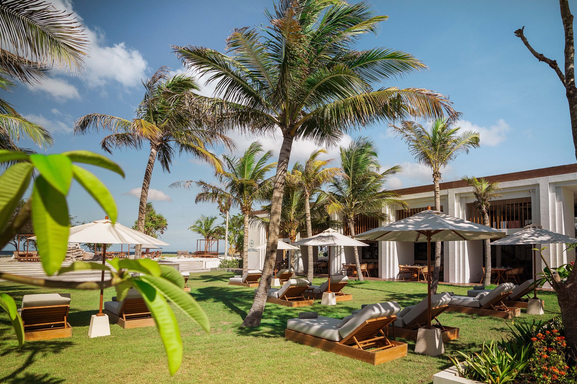 Cocana Resort in Gili:  Lounge area