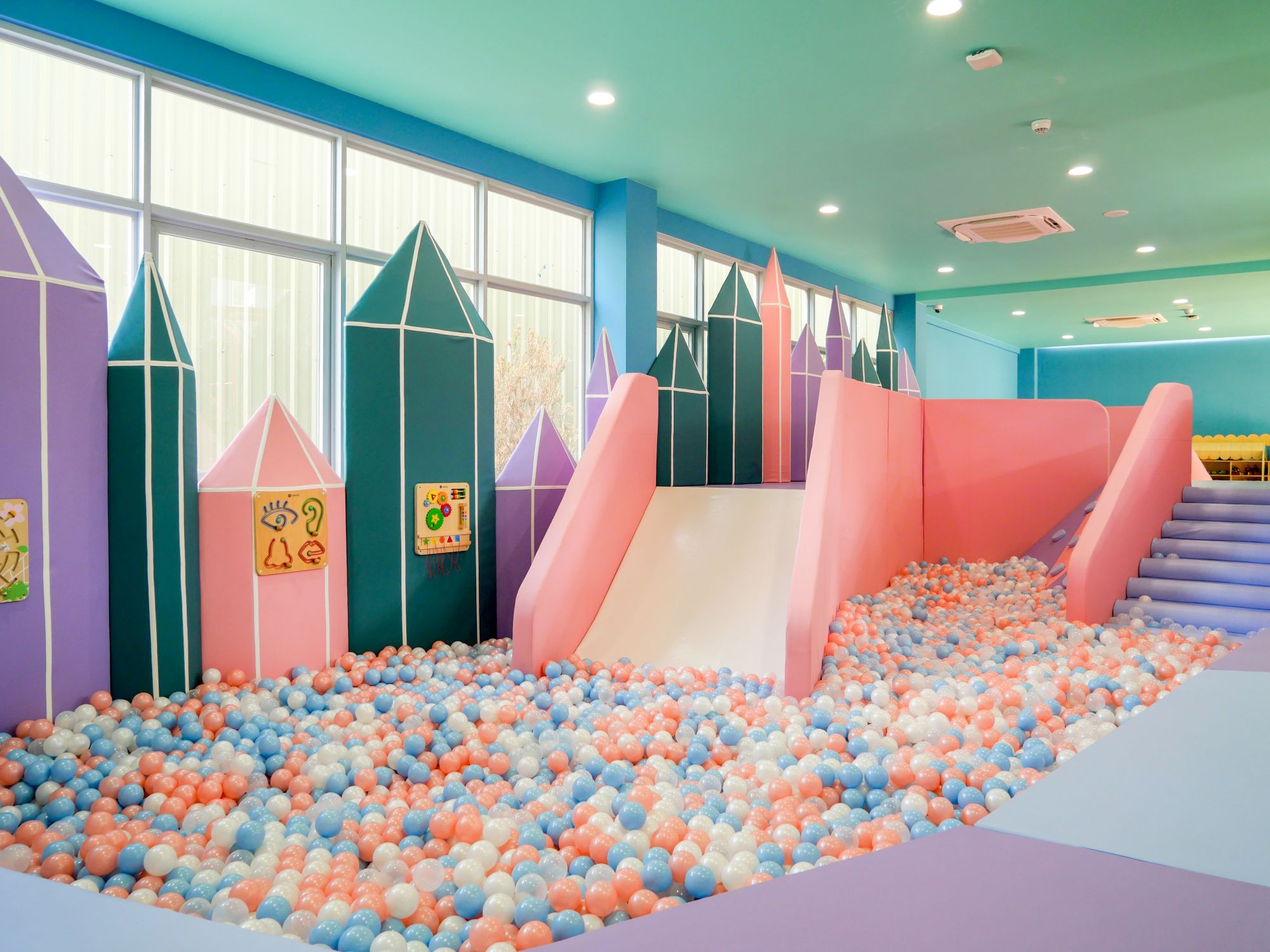 Katathani Phuket Beach Resort: Kids Club
