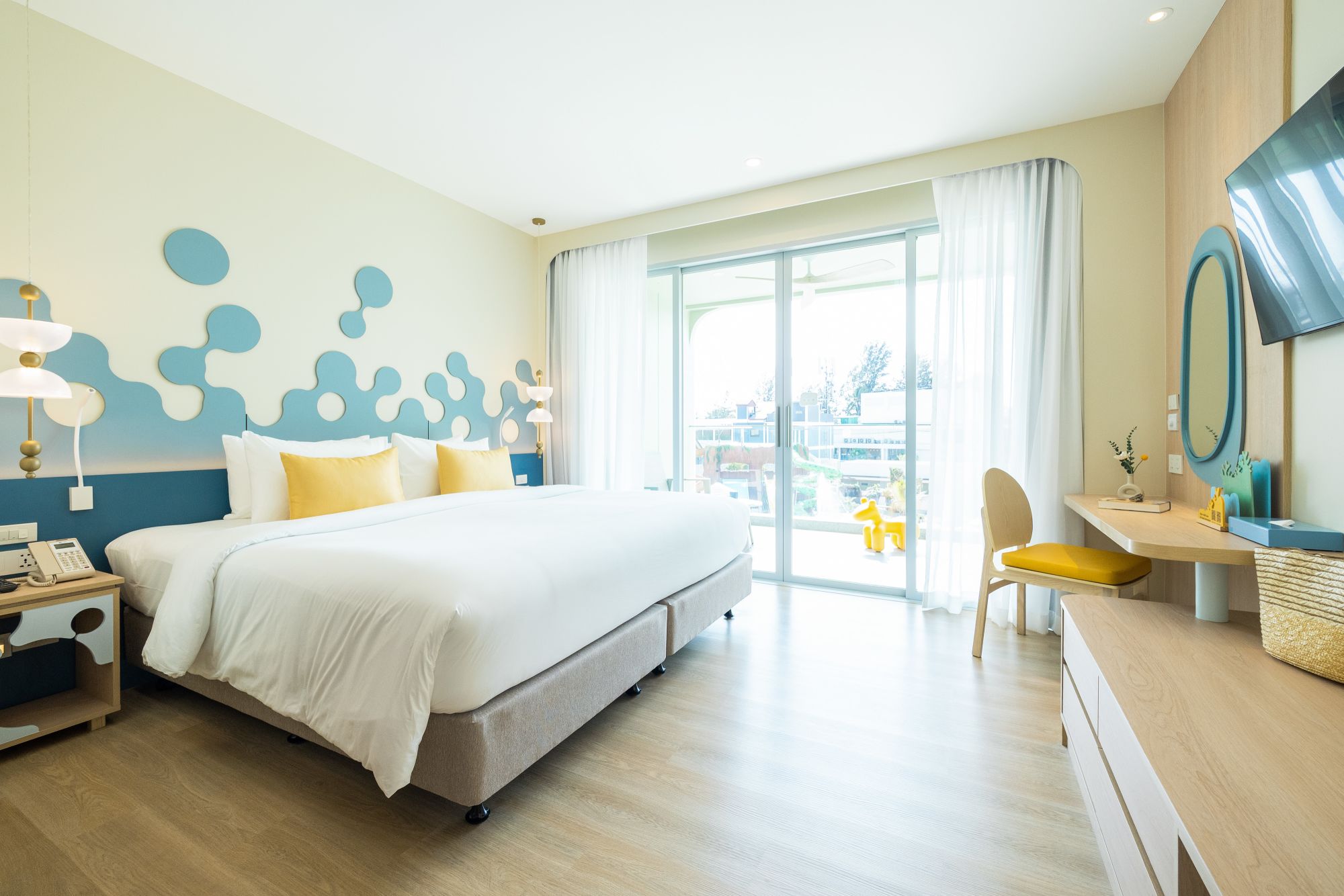 Katathani Phuket Beach Resort:  Family Room (Vhari Wing)