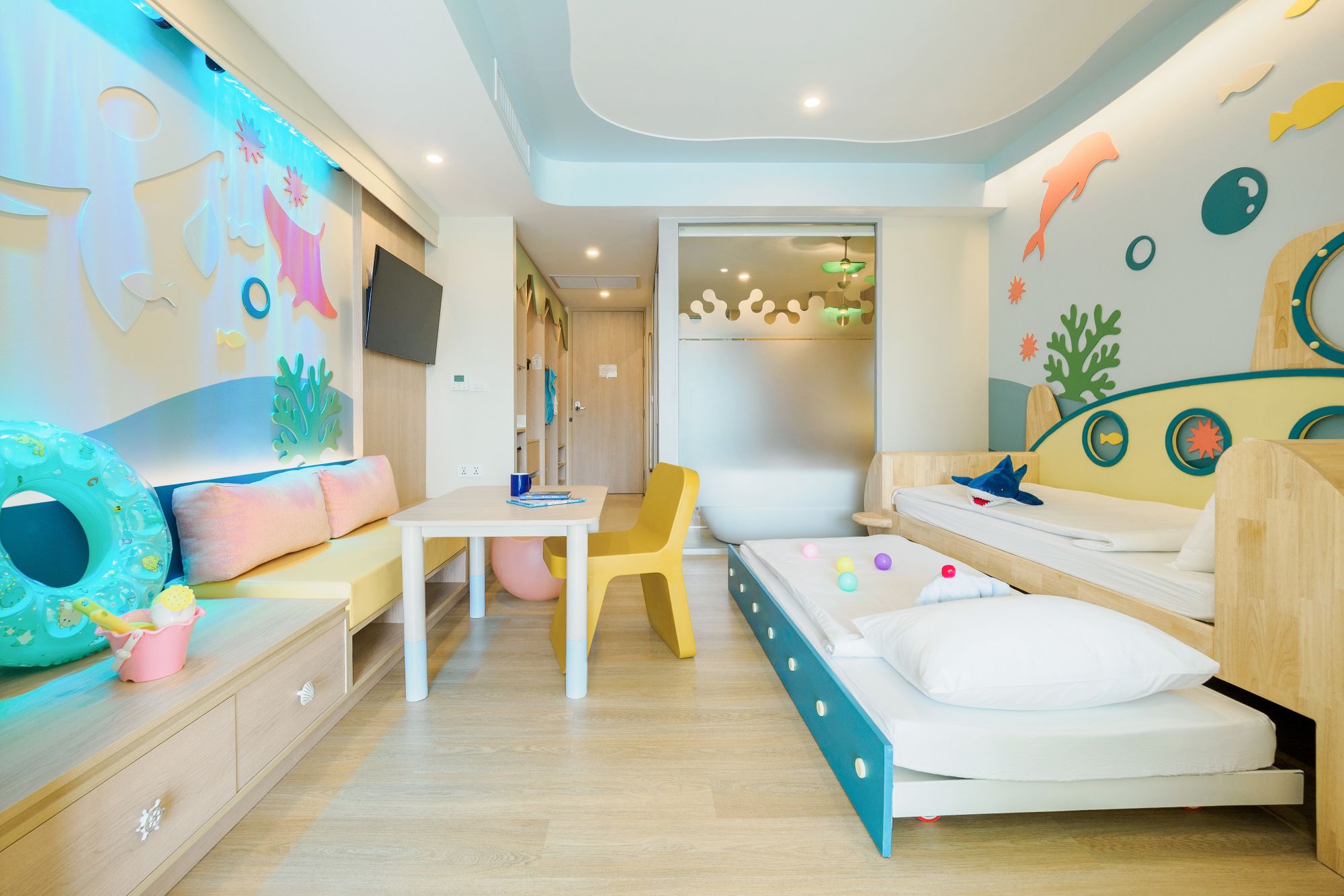 Katathani Phuket Beach Resort:  Family Room (Vhari Wing) 