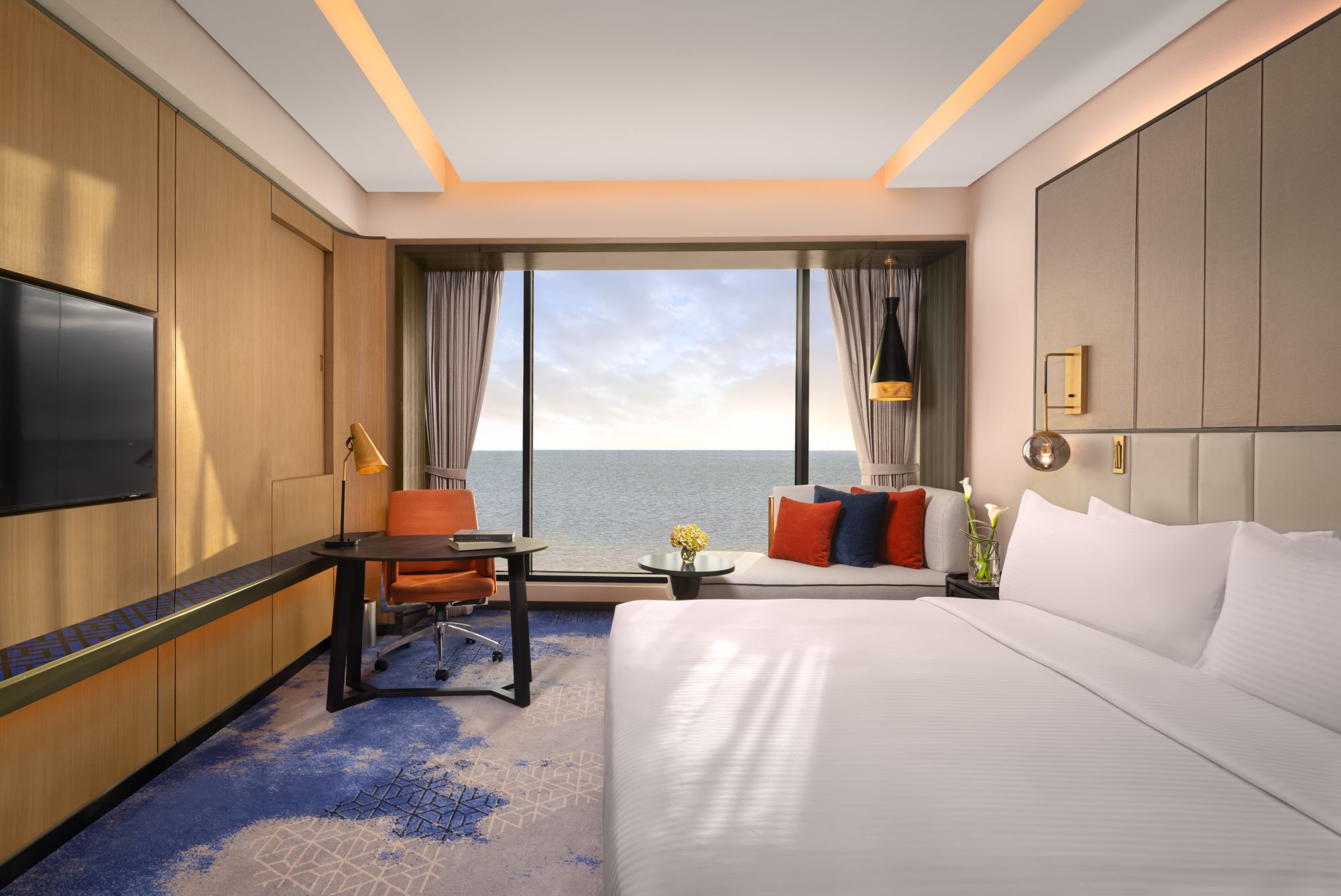 Amari Colombo:  Superior Ocean View