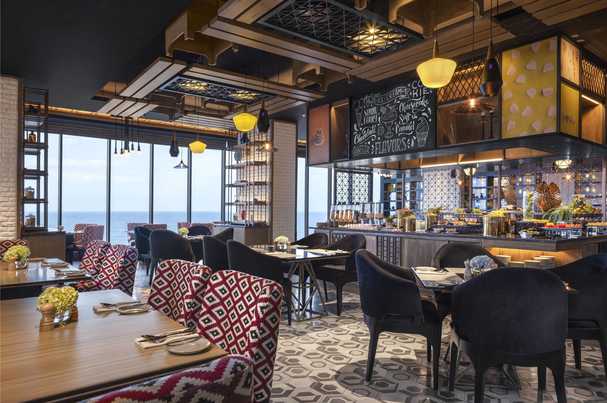 Amari Colombo:  Restaurant Ahara 