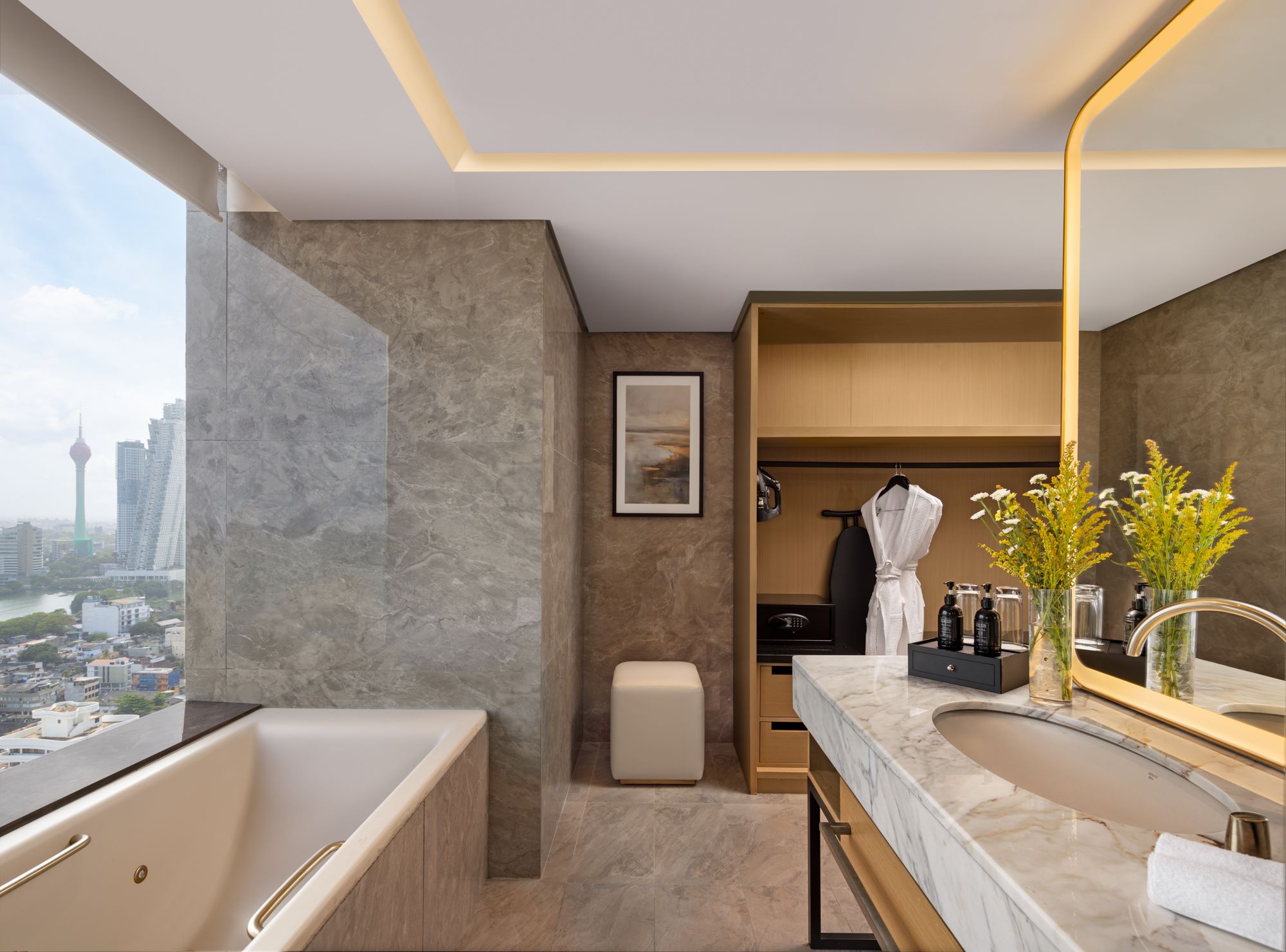 Amari Colombo:  Executive Suite Ocean View