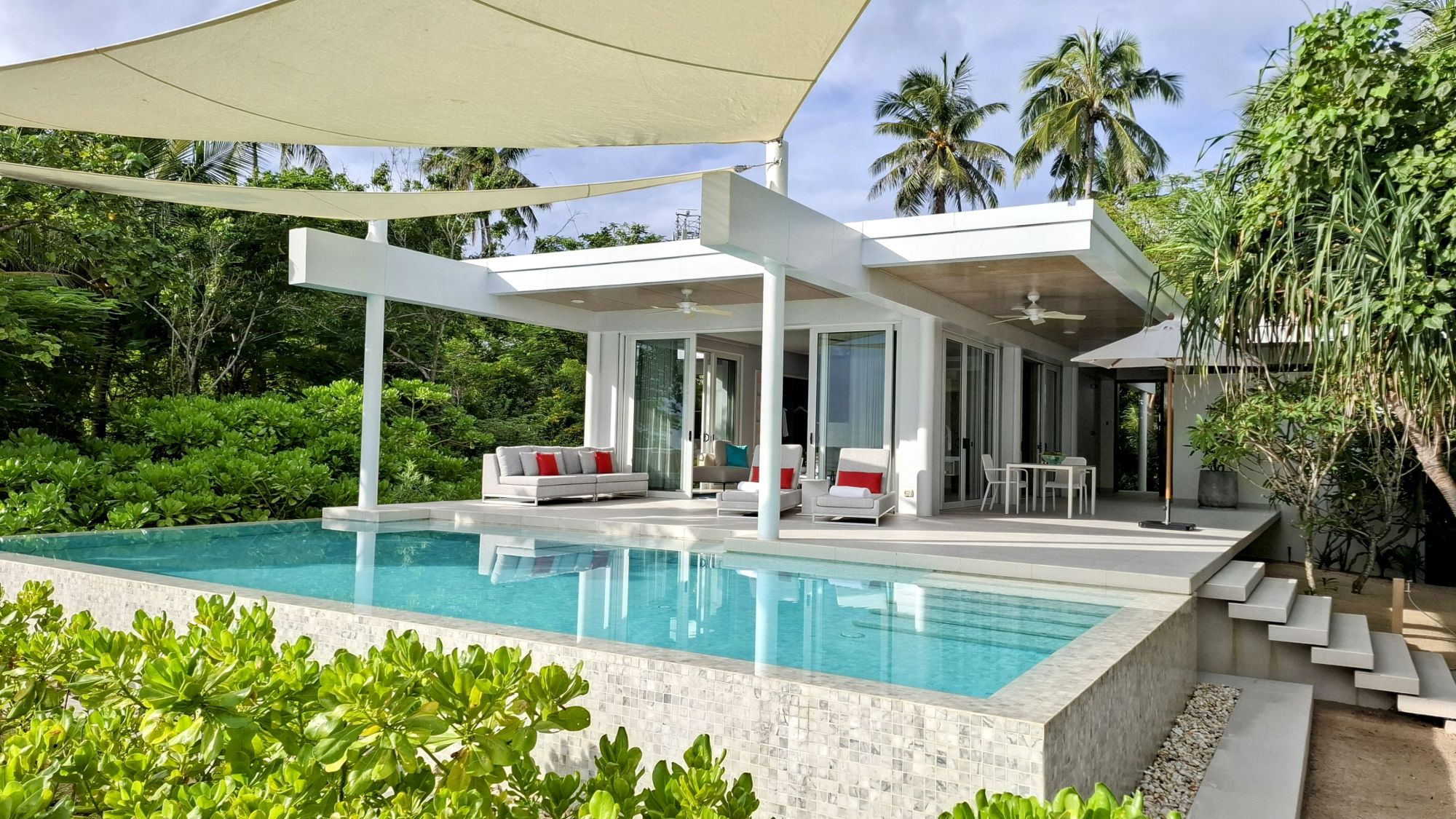 Banwa Private Island in Palawan: North One Villa