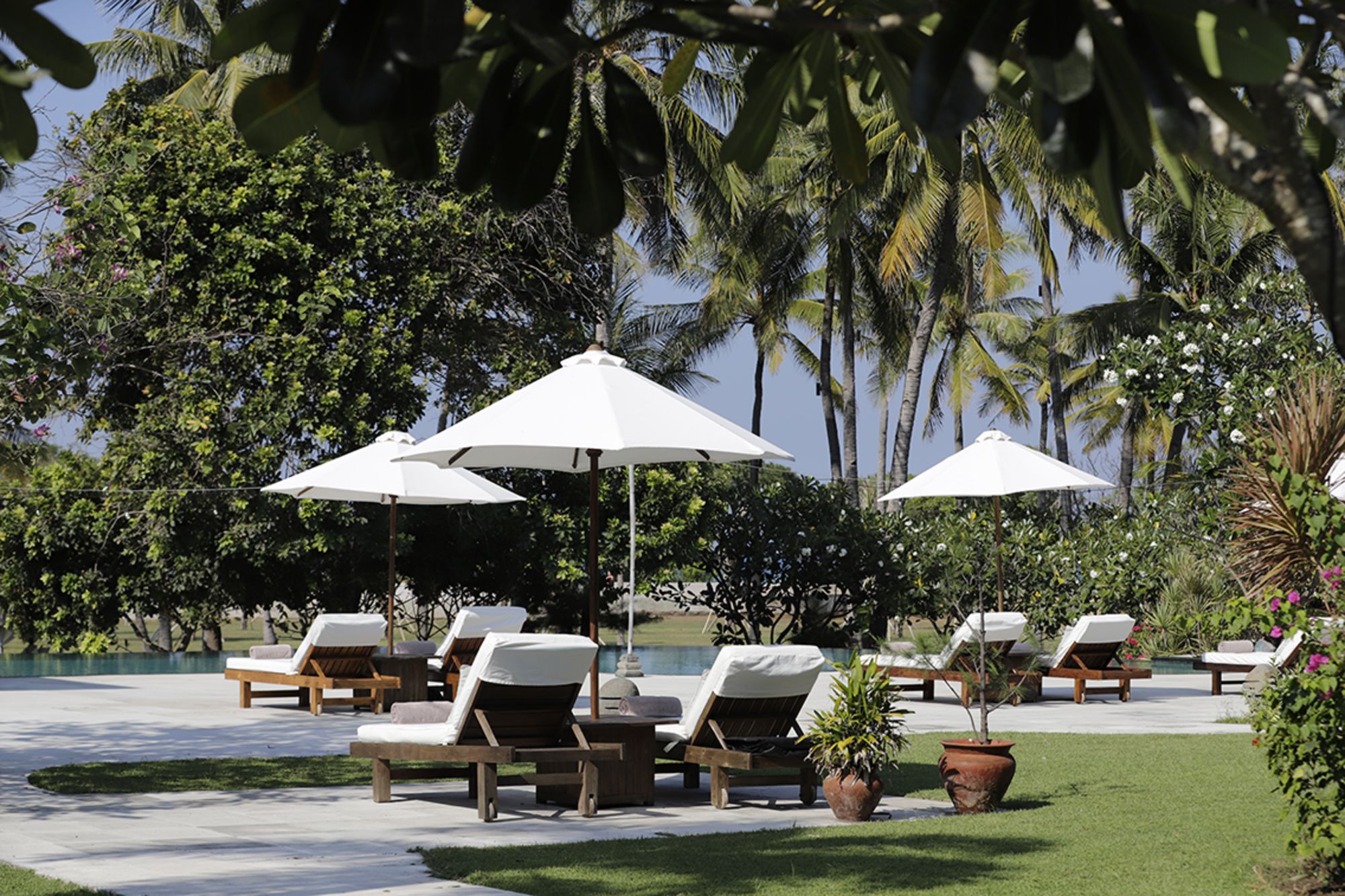 Pondok Santi Estate in Gili: Swimming pool