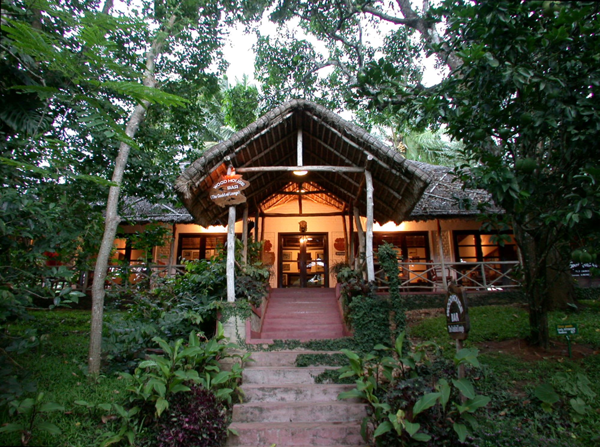 Spice Village à Thekkady: Wood House Bar