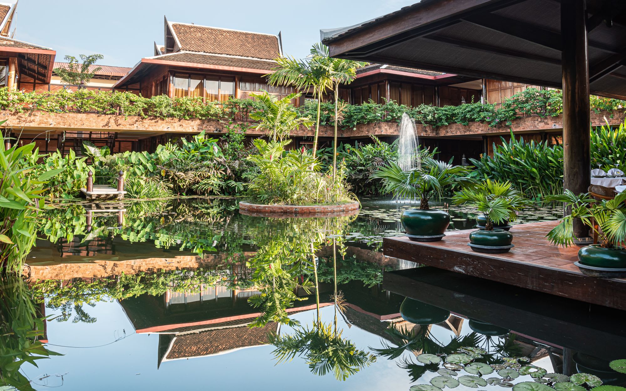 Angkor Village Hotel à Siem Reap: Hotel exterior view