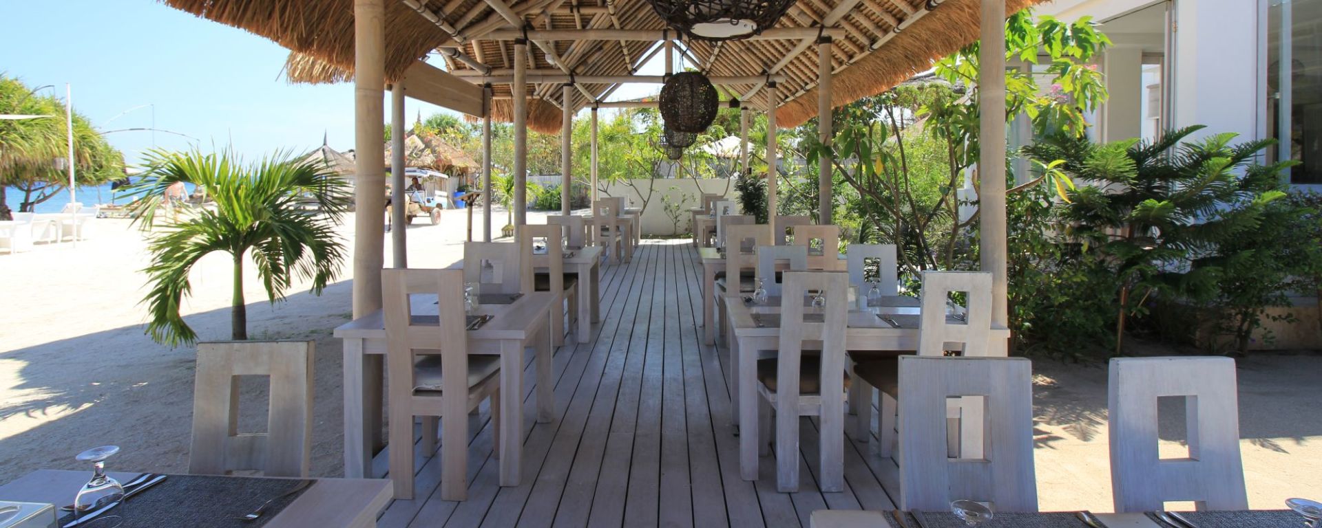 Mahamaya à Gili: Restaurant deck