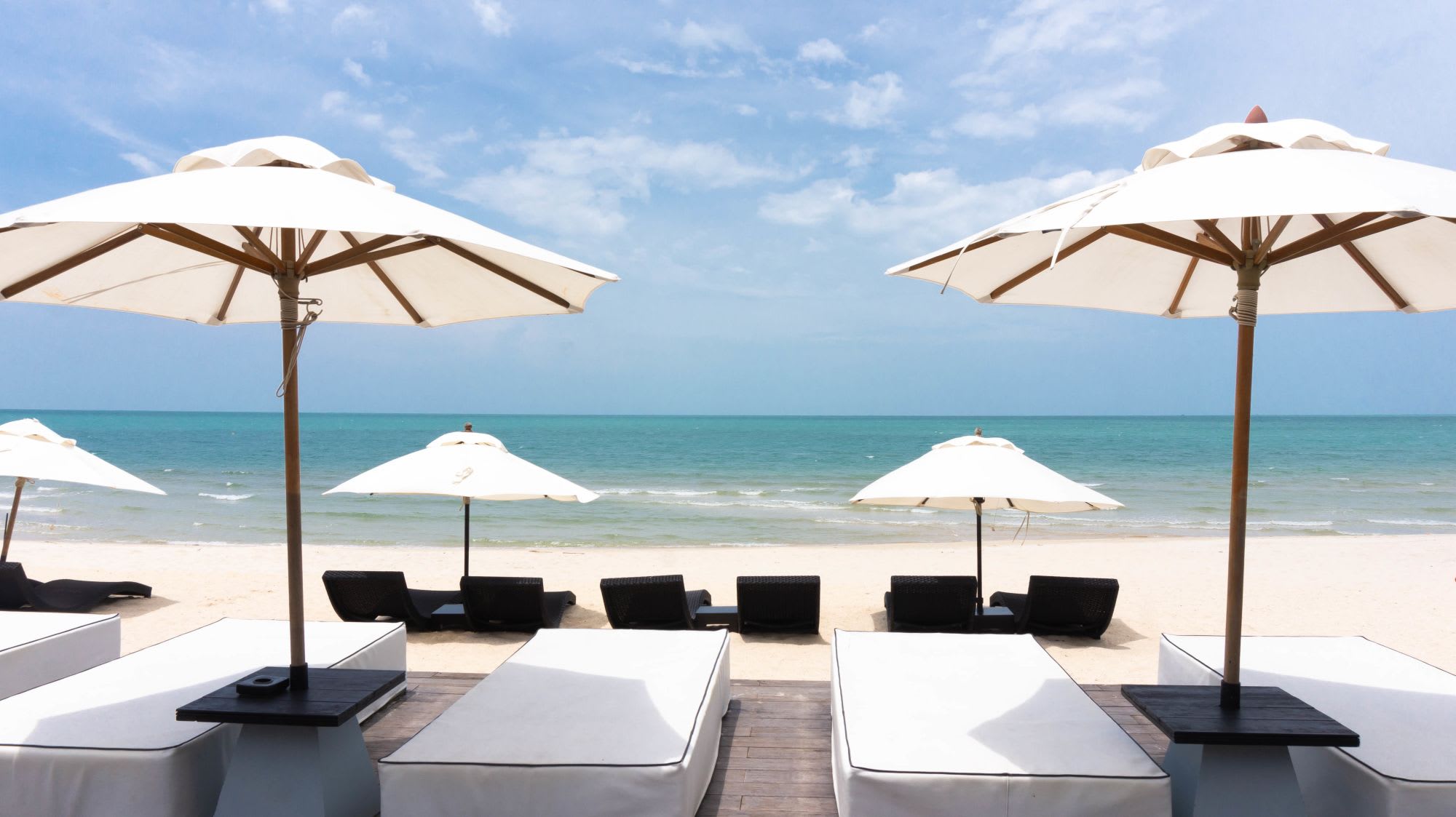 Aava Resort & Spa in Khanom: Beach