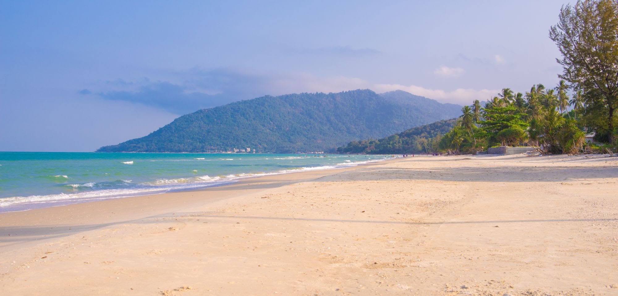 Aava Resort & Spa in Khanom: Beach