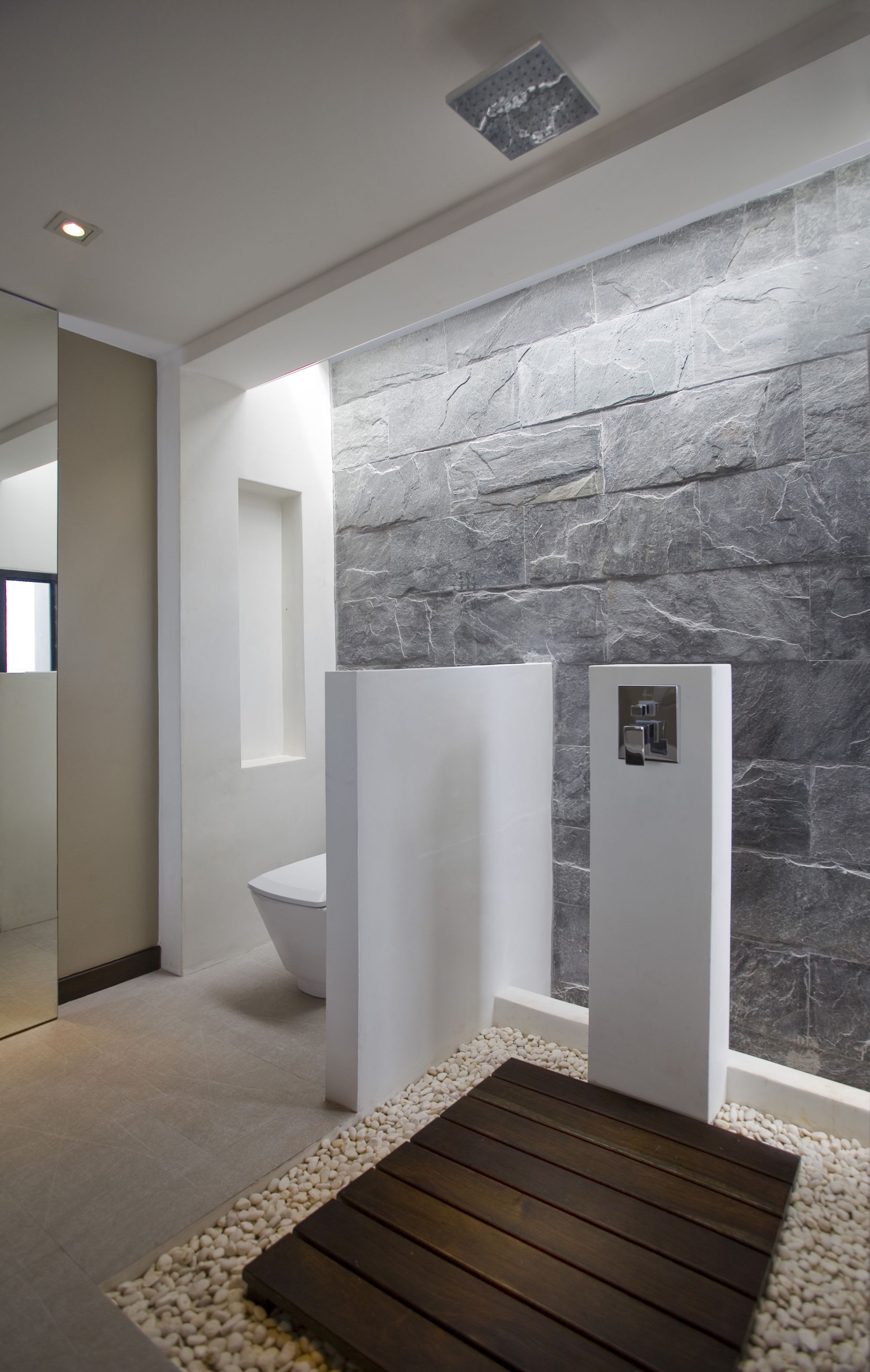 Aava Resort & Spa in Khanom: Poolside Villa | Bathroom