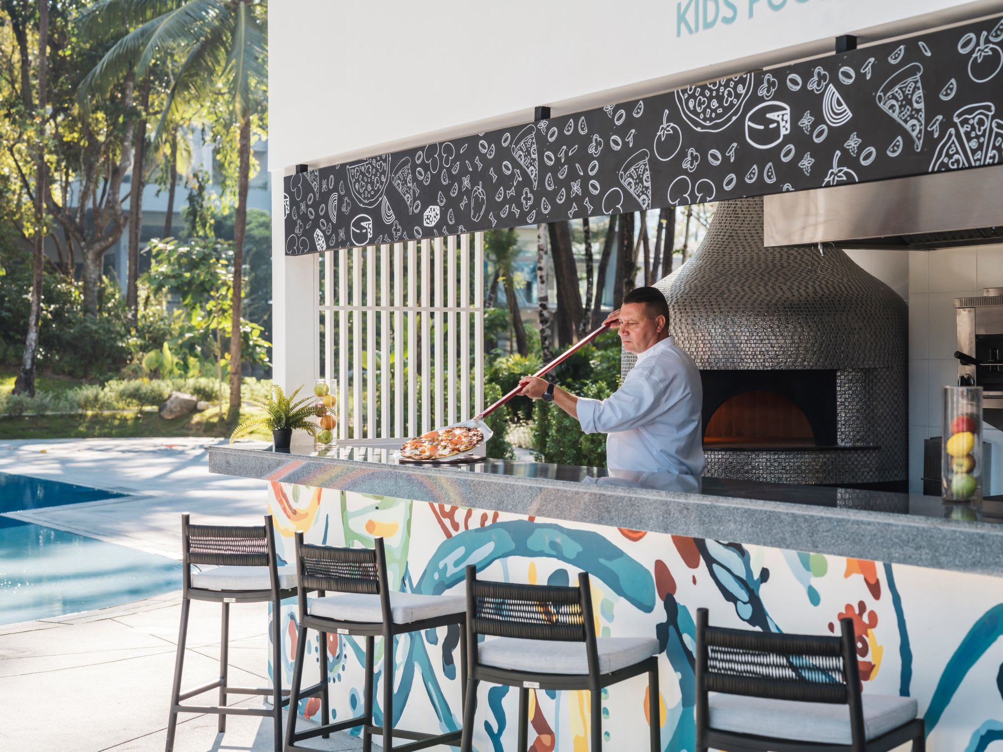 Avani+ Khao Lak: Restaurant & Pool Bar