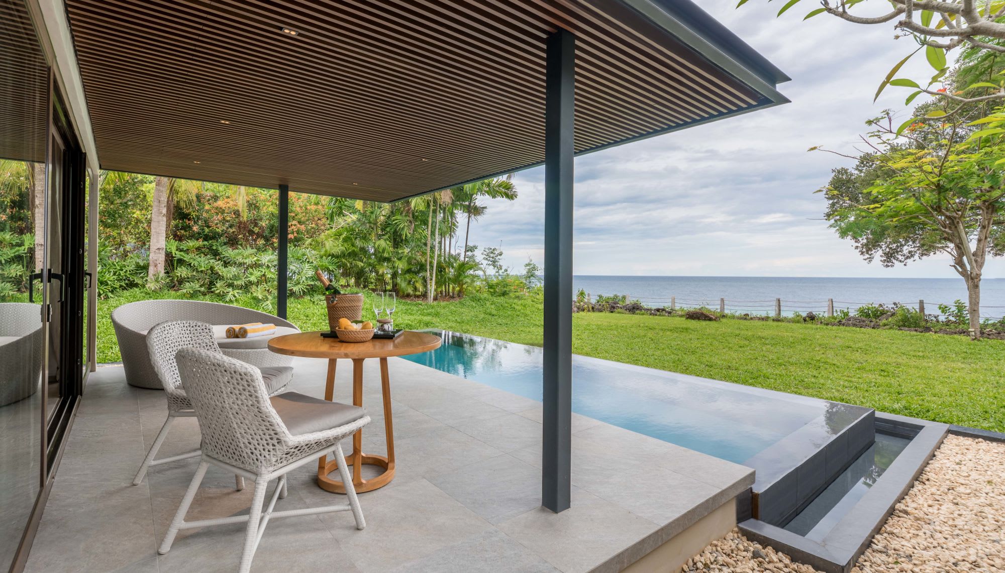 Amorita Resort in Bohol:  Sea View Pool Villa