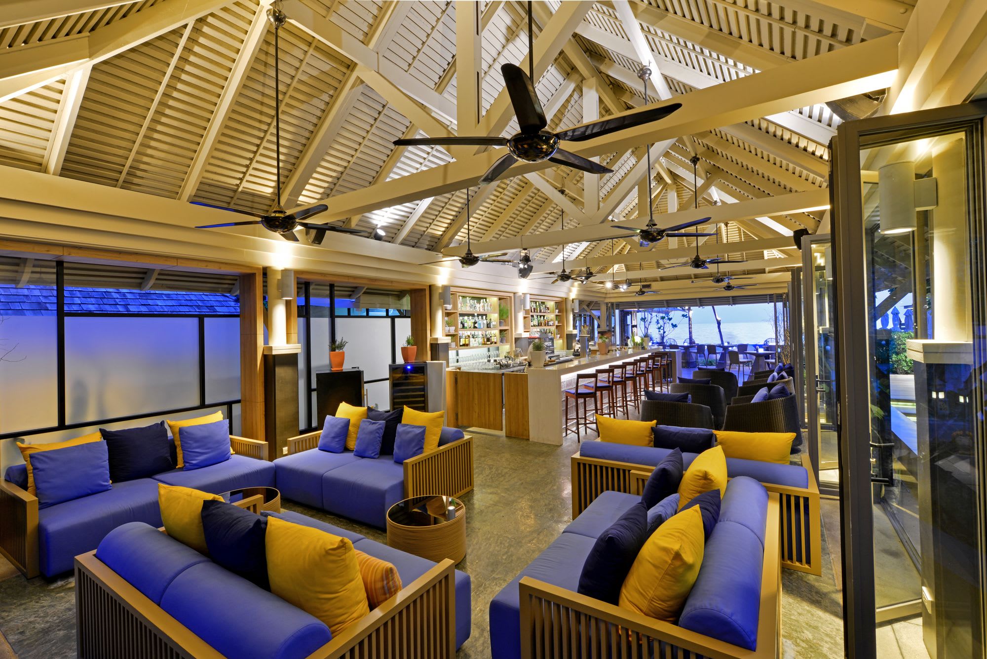 Layana Resort & Spa in Ko Lanta: Sundowners Lounge & Bar