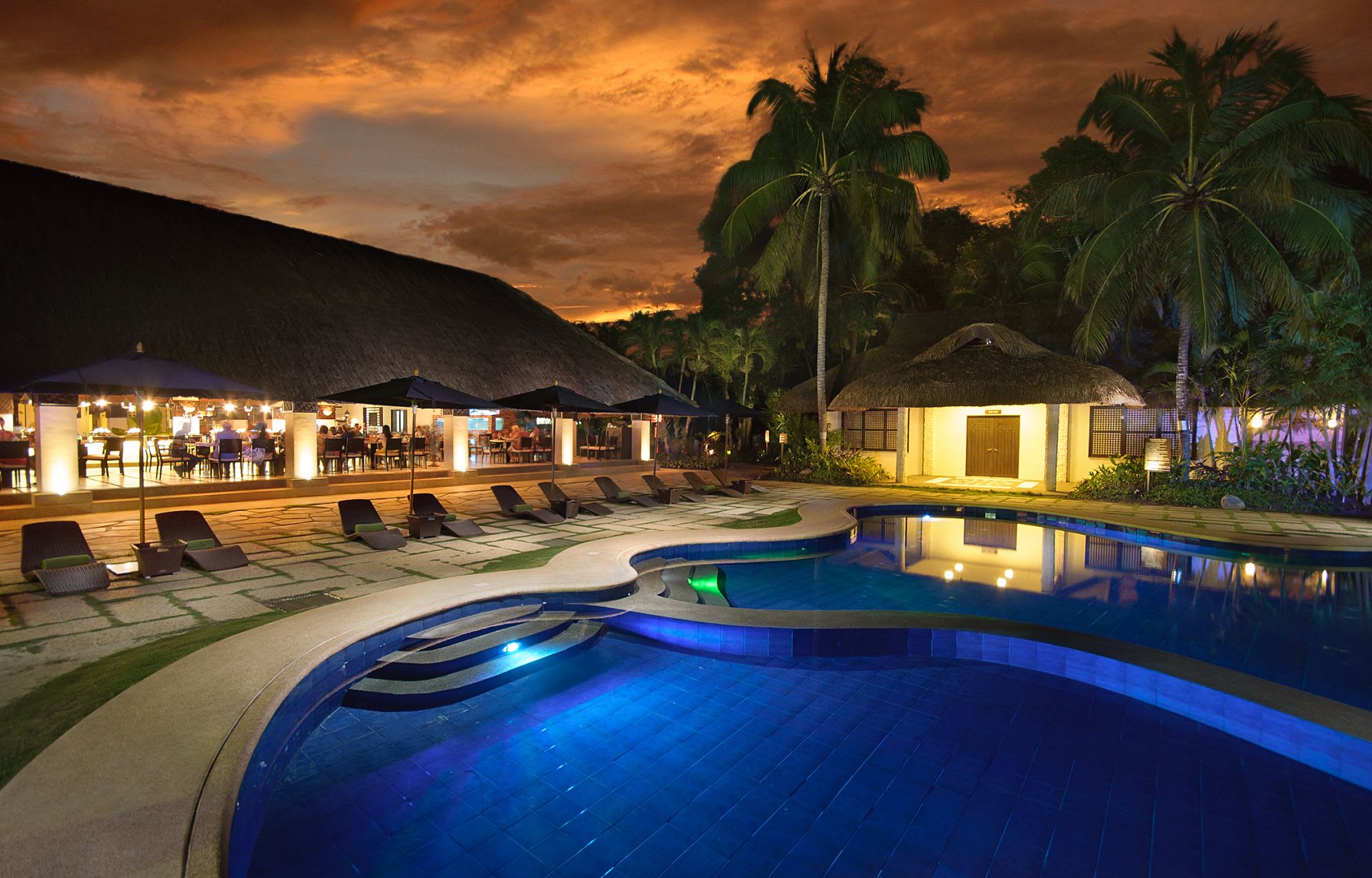 Oceanica Resort Panglao in Bohol:  Coast Pool