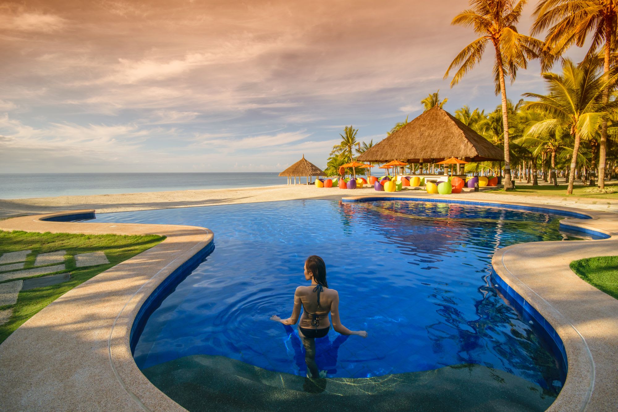 Oceanica Resort Panglao in Bohol:  Infinity Pool