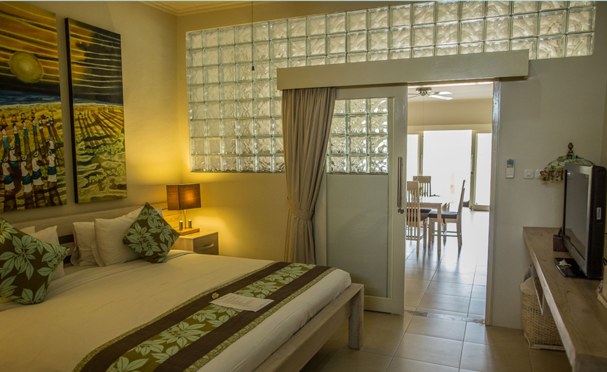 The Lovina Bali in Nordbali: Deluxe Suite | Bedroom