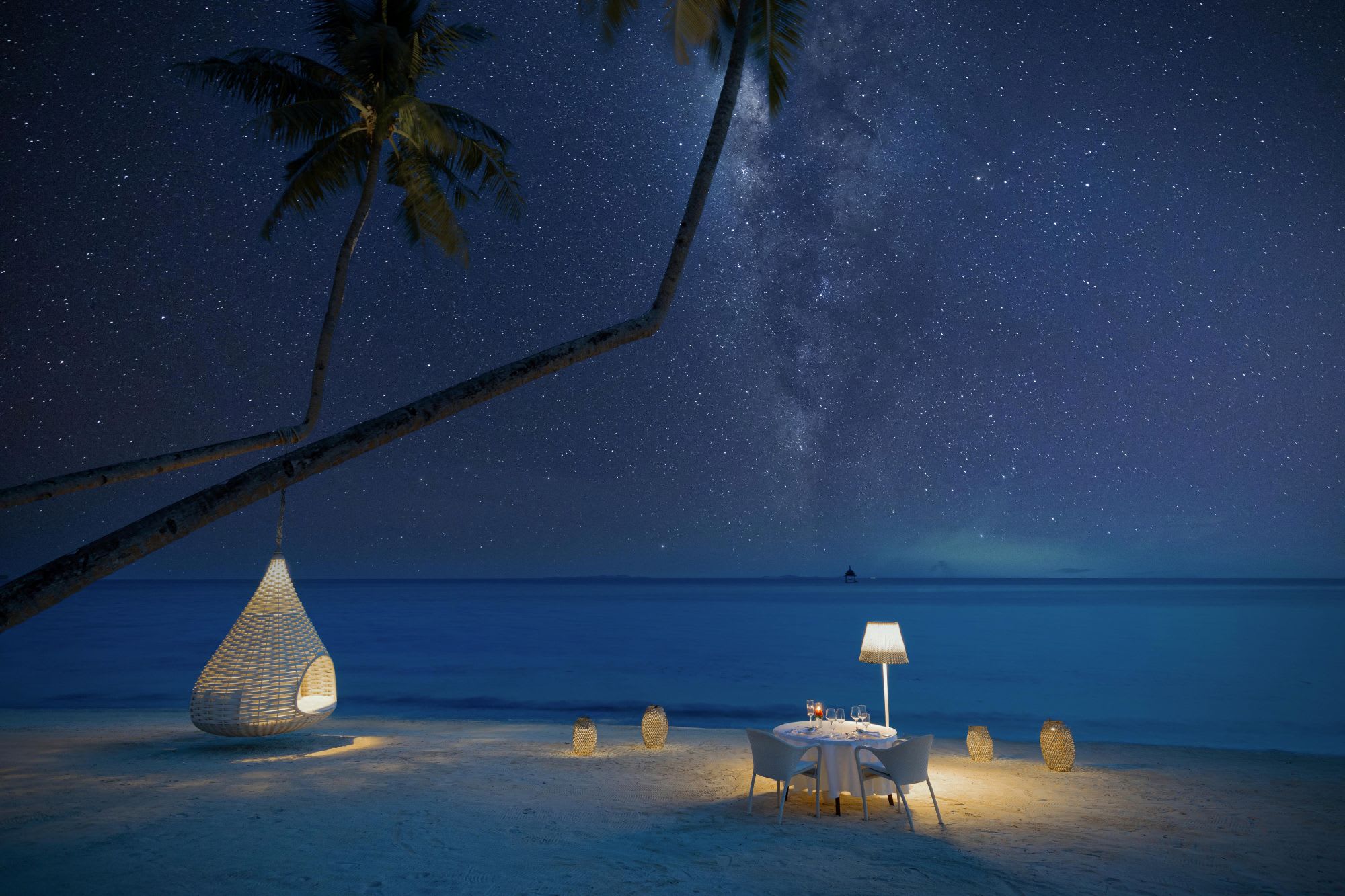 Nay Palad Hideaway in Siargao: Romantic dinner on the beach