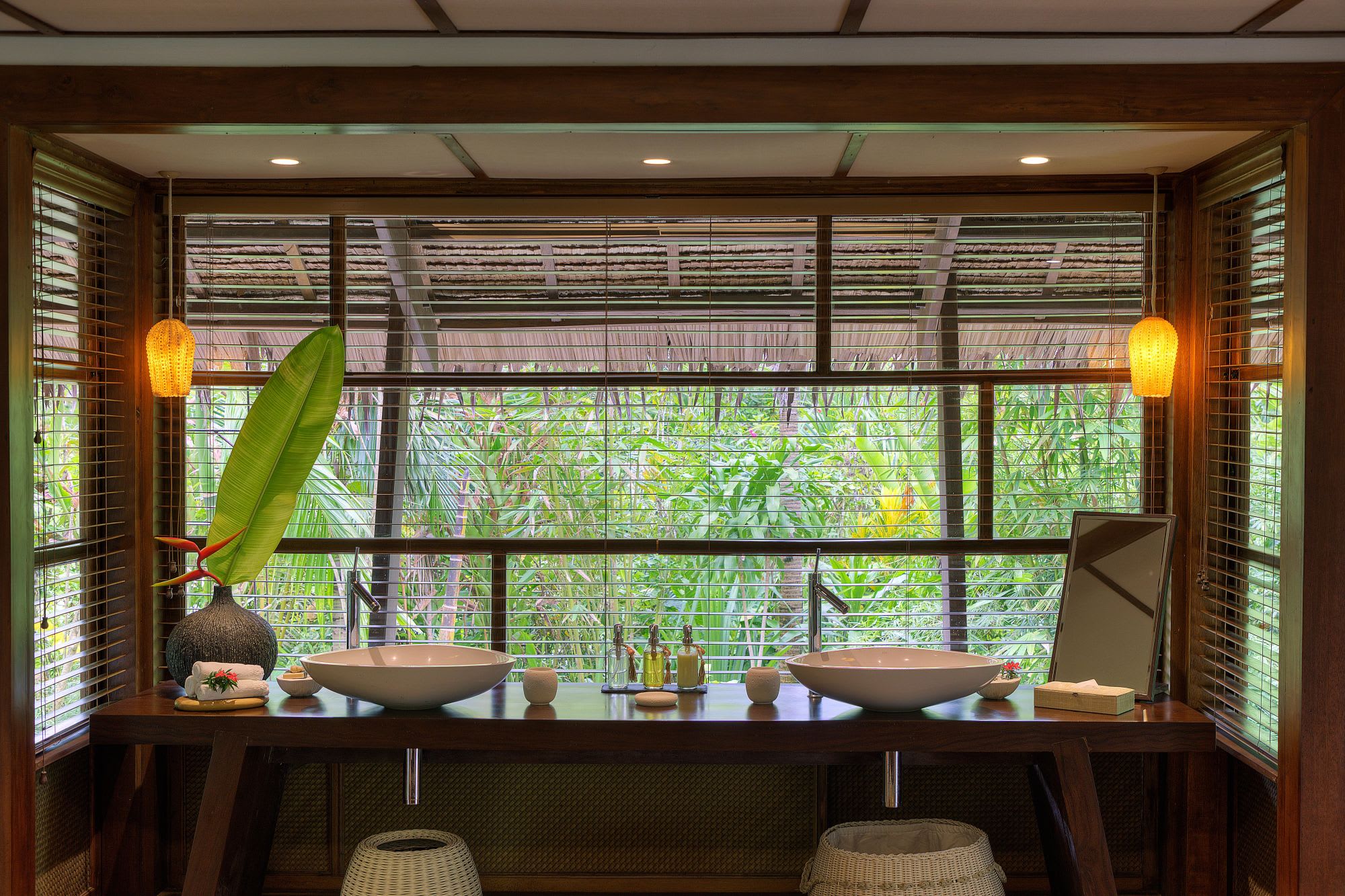 Nay Palad Hideaway in Siargao: Ocean View Villa | Bathroom