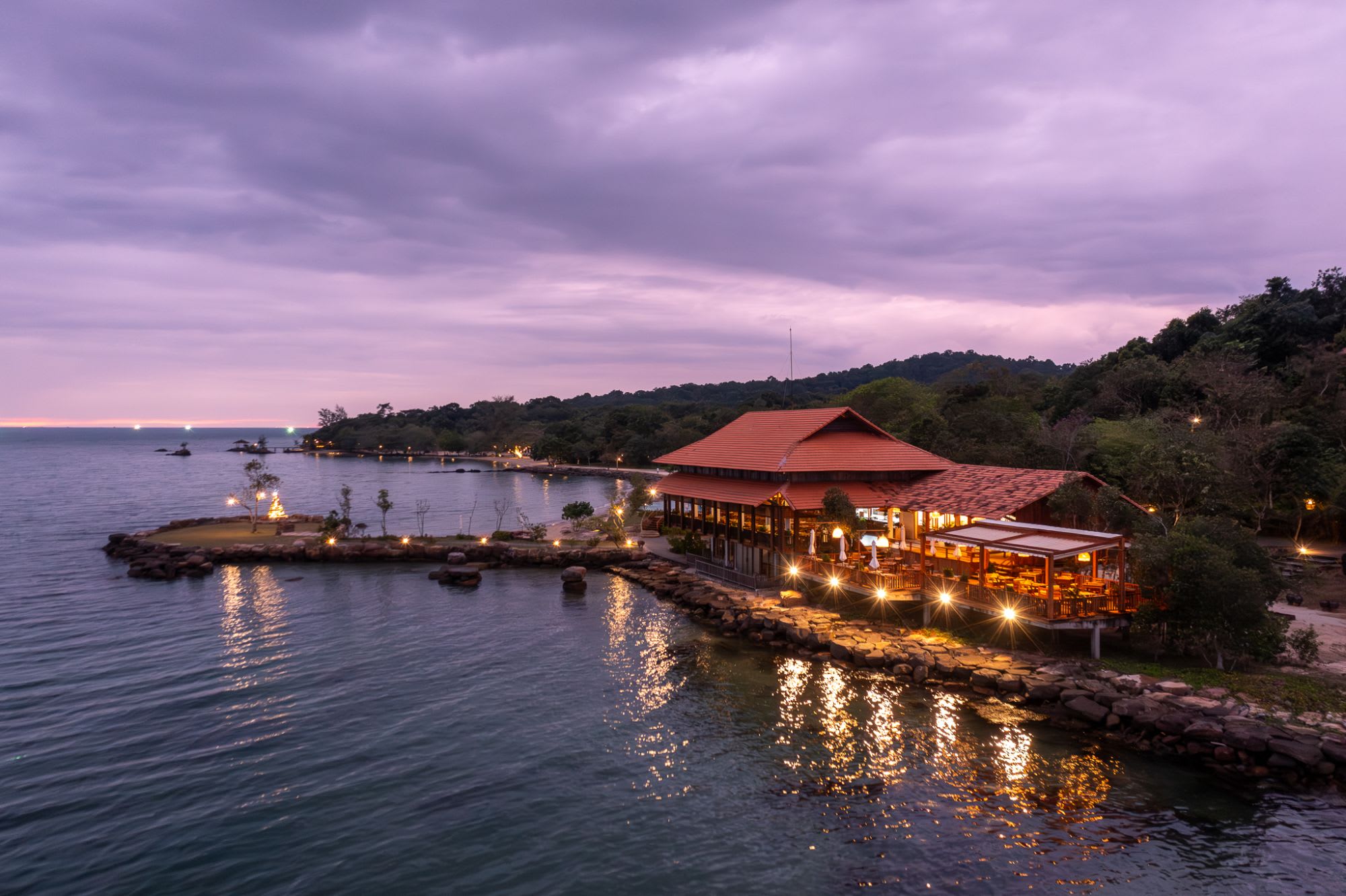 Green Bay Phu Quoc Resort & Spa:  Gio Restaurant | Exterior