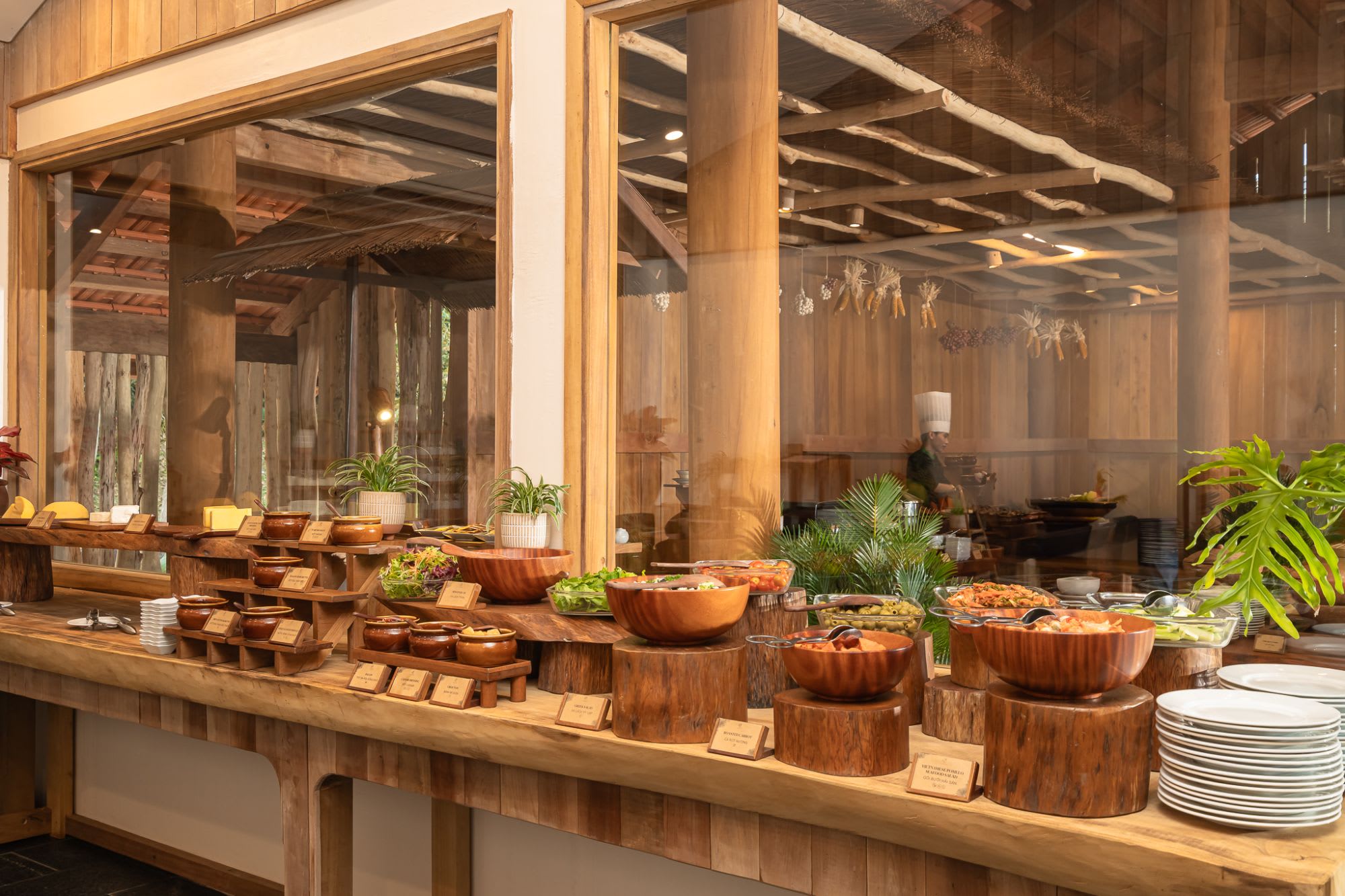 Green Bay Phu Quoc Resort & Spa:  Gio Restaurant | Buffet