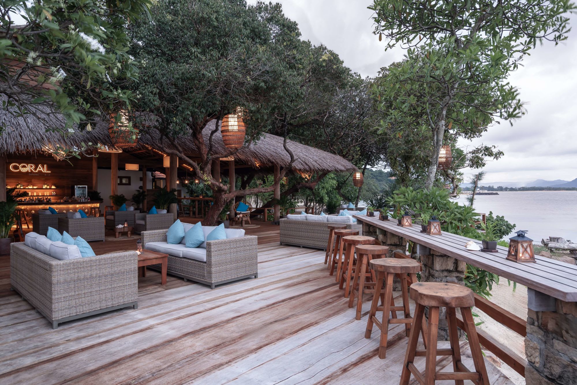 Green Bay Phu Quoc Resort & Spa:  Coral Dining & Bar | Outdoor