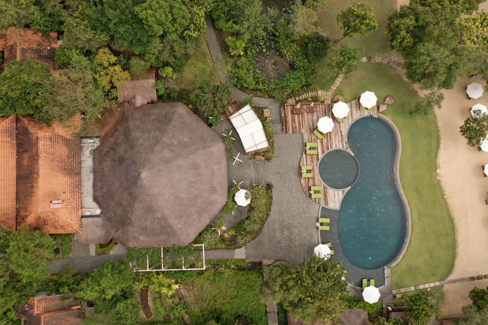 Green Bay Phu Quoc Resort & Spa:  Palm Bistro | view from above
