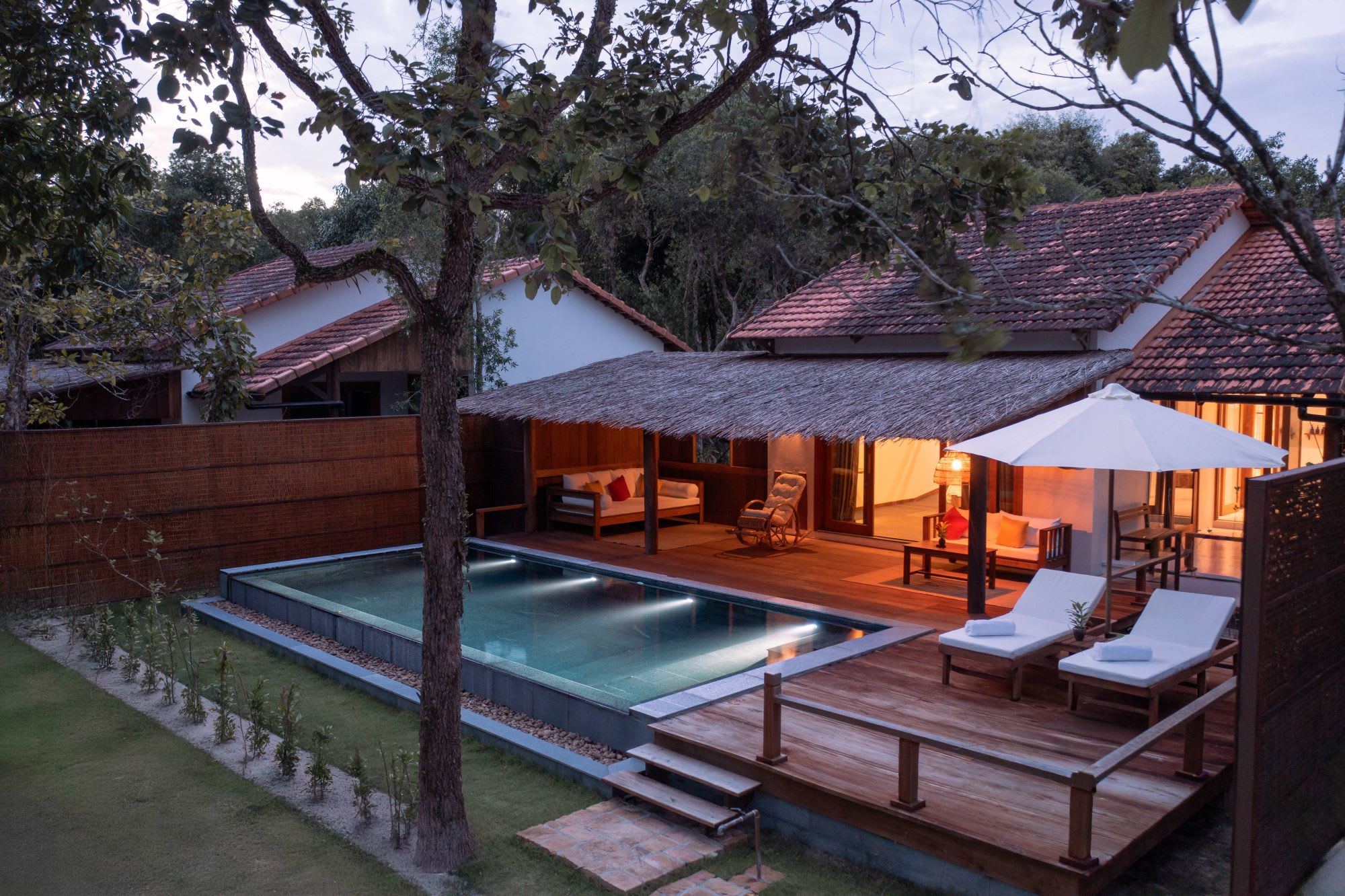 Green Bay Phu Quoc Resort & Spa:  Beachfront Pool Villa | exterior