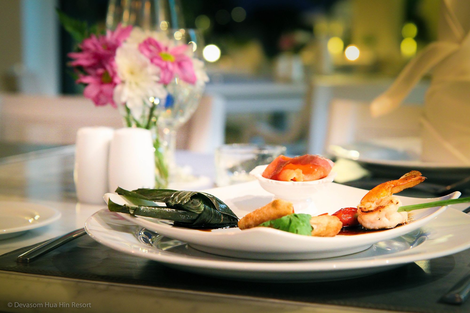 Devasom Hua Hin Resort: Restaurant Deva Bistro