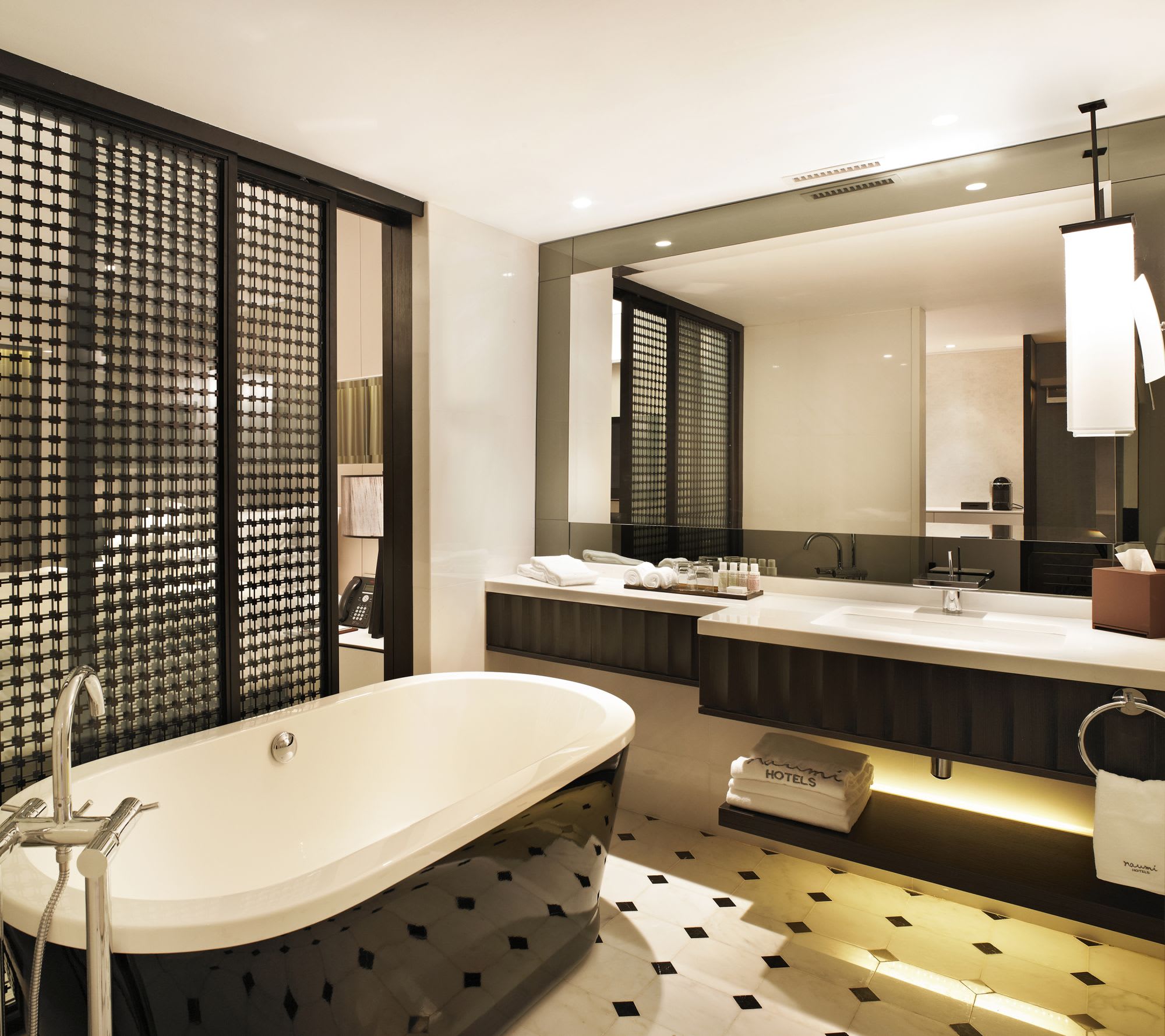 Naumi Hotel in Singapur:  Oasis Room | Bathroom