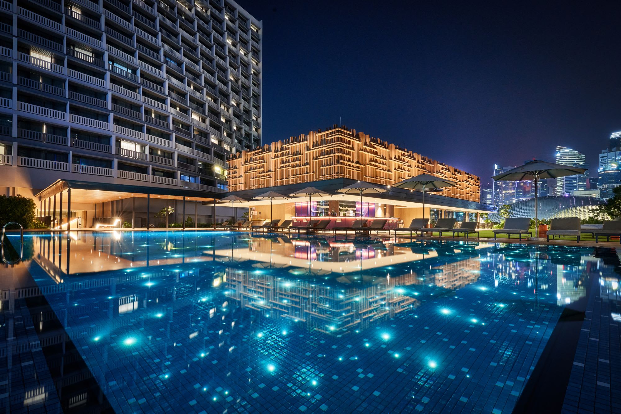 Parkroyal Collection Marina Bay in Singapur: Swimming Pool & Bar