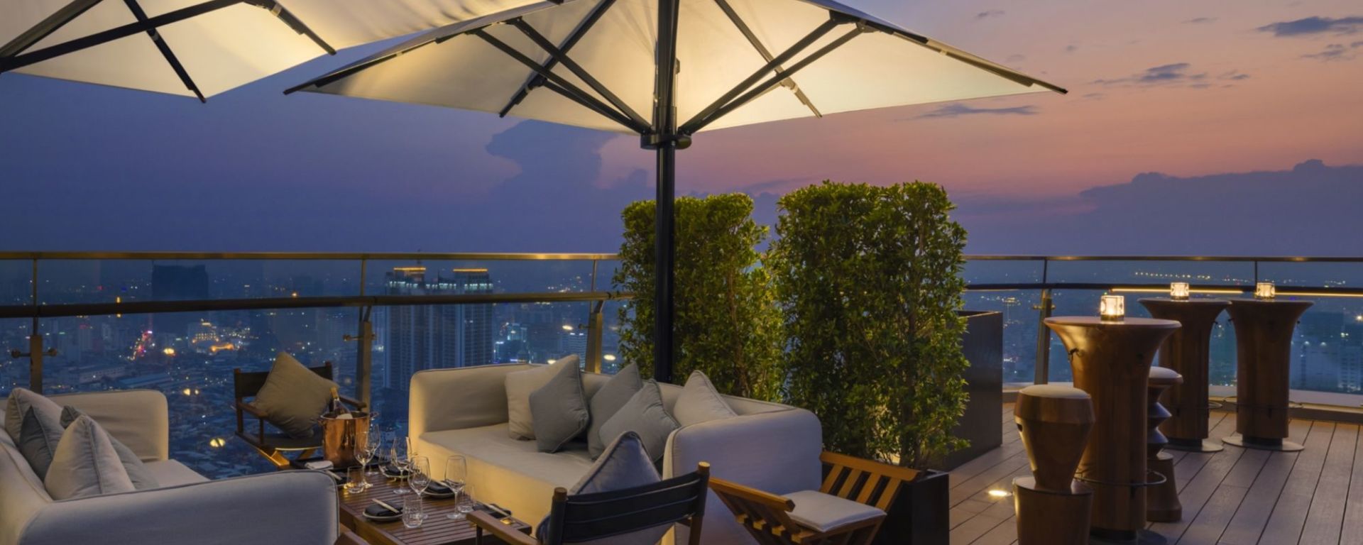 Rosewood Phnom Penh: Sora Skybar