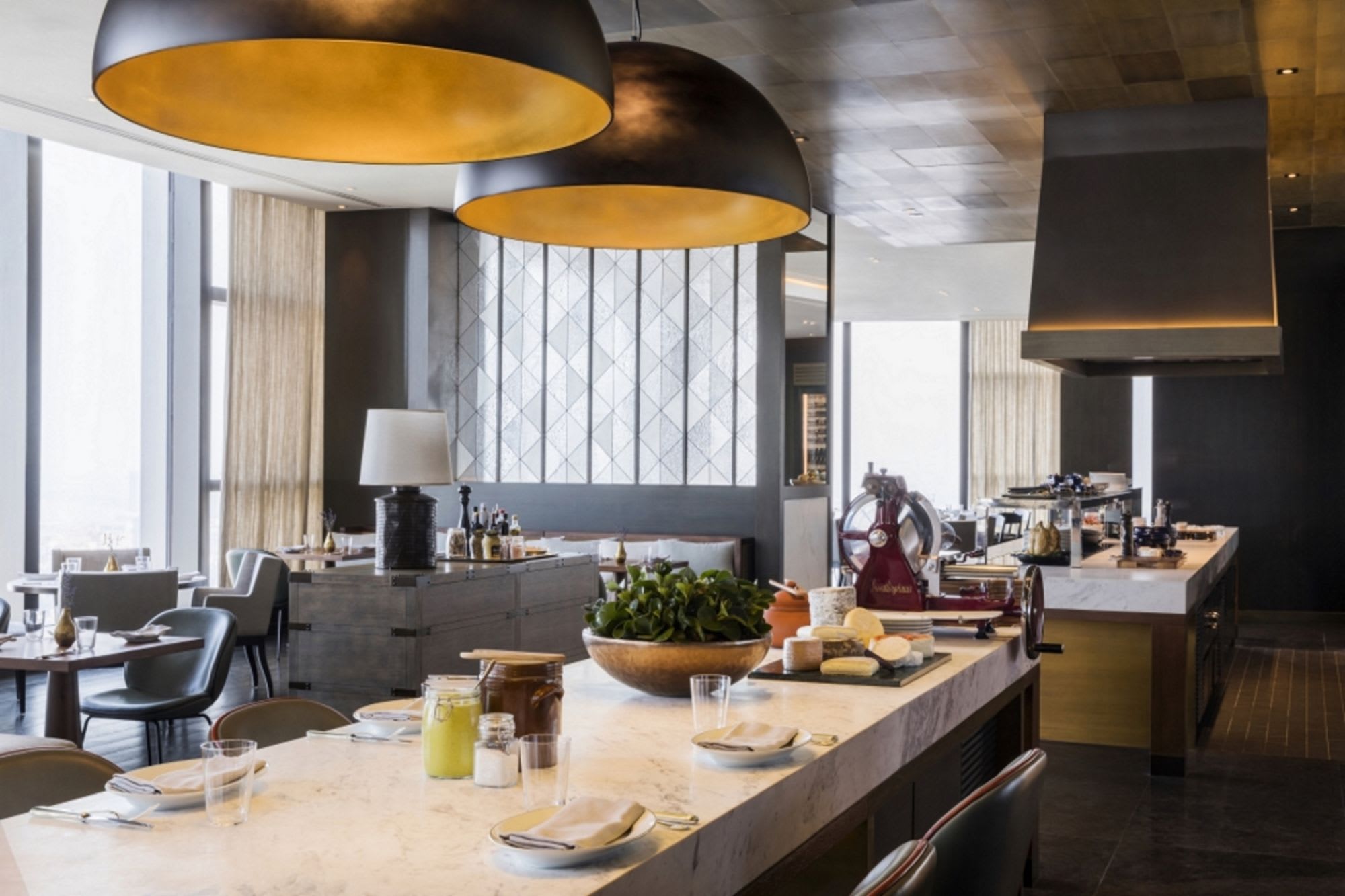 Rosewood Phnom Penh: Brasserie Louis