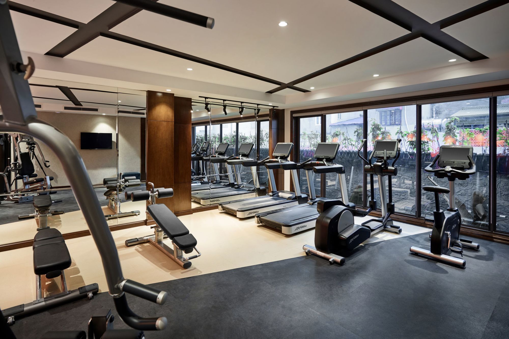 Peridot Grand Luxury Boutique Hotel à Hanoi: Gym