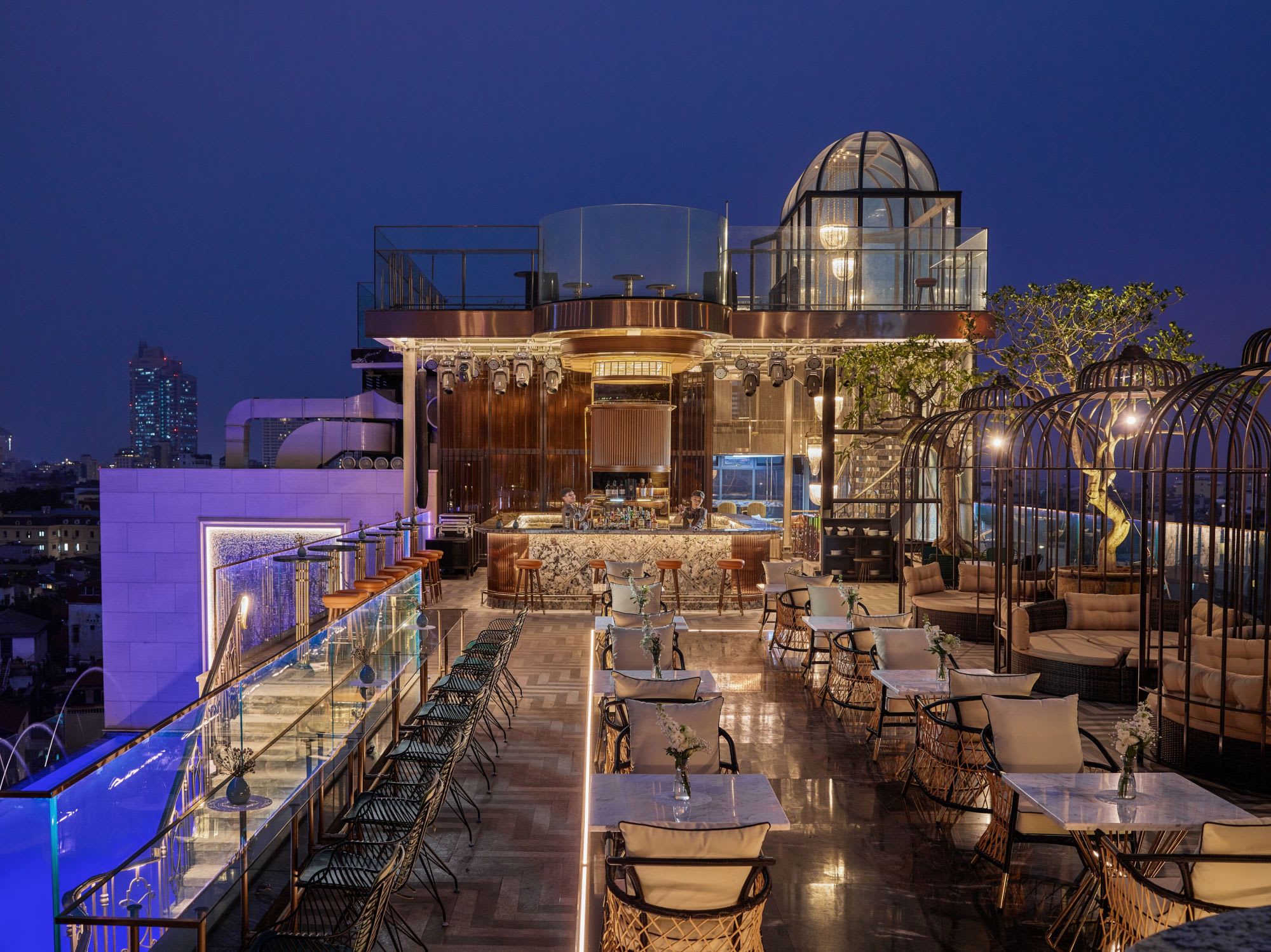 Peridot Grand Luxury Boutique Hotel à Hanoi: Rooftop terrace