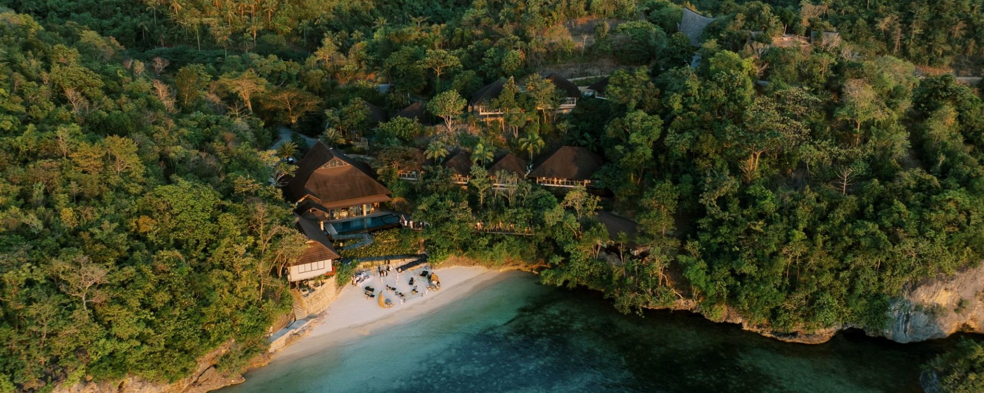 Inselwelt Visayas ab Negros: location: Manami Resort
