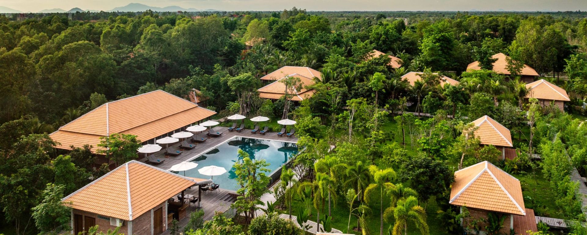 Farmhouse Resort & Spa - Smiling Gecko Sozialprojekt ab Phnom Penh: location: Sanctuary Spa Overview