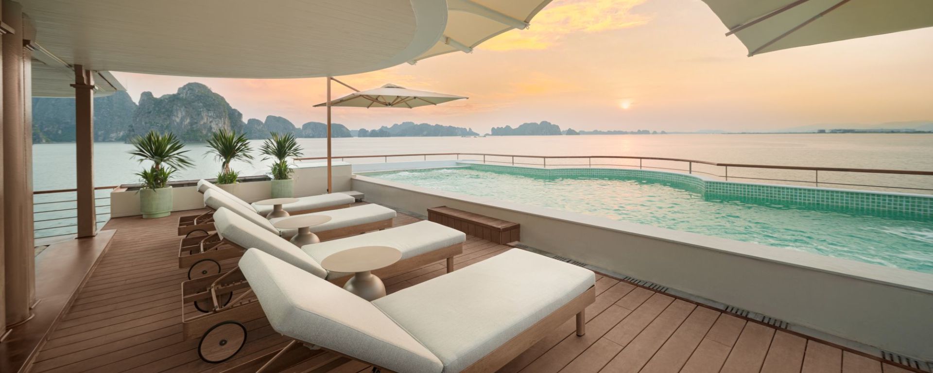 Croisière dans la baie de Lan Ha avec «Bhaya Soul» de Hanoi: Pool