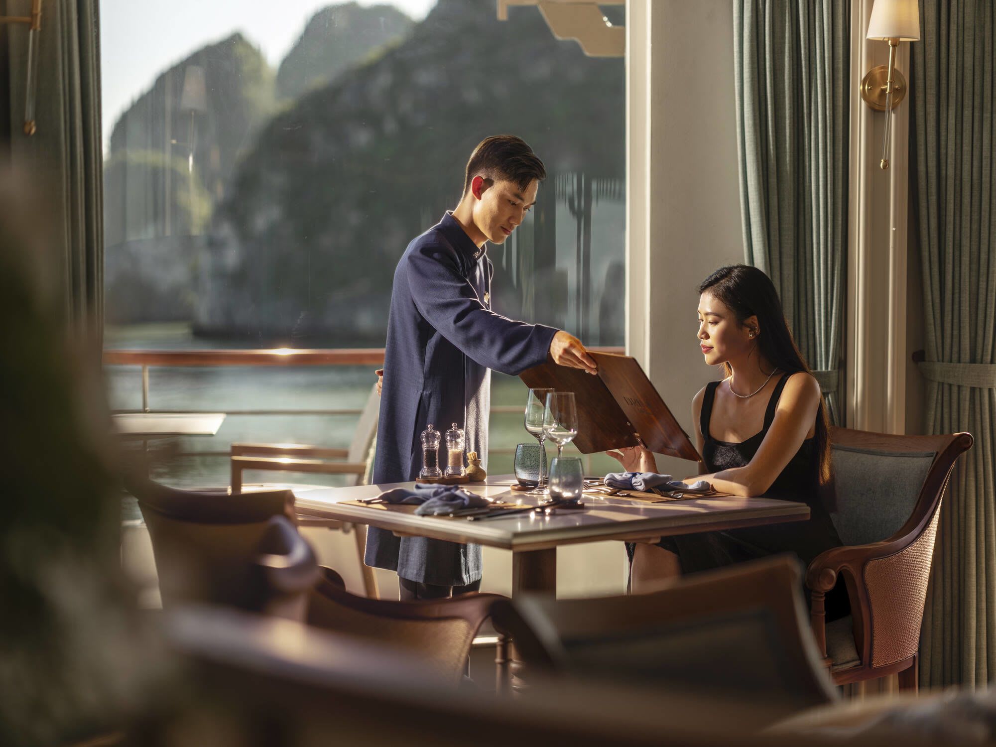 Croisière dans la baie de Lan Ha avec «Bhaya Soul» de Hanoi: Restaurant