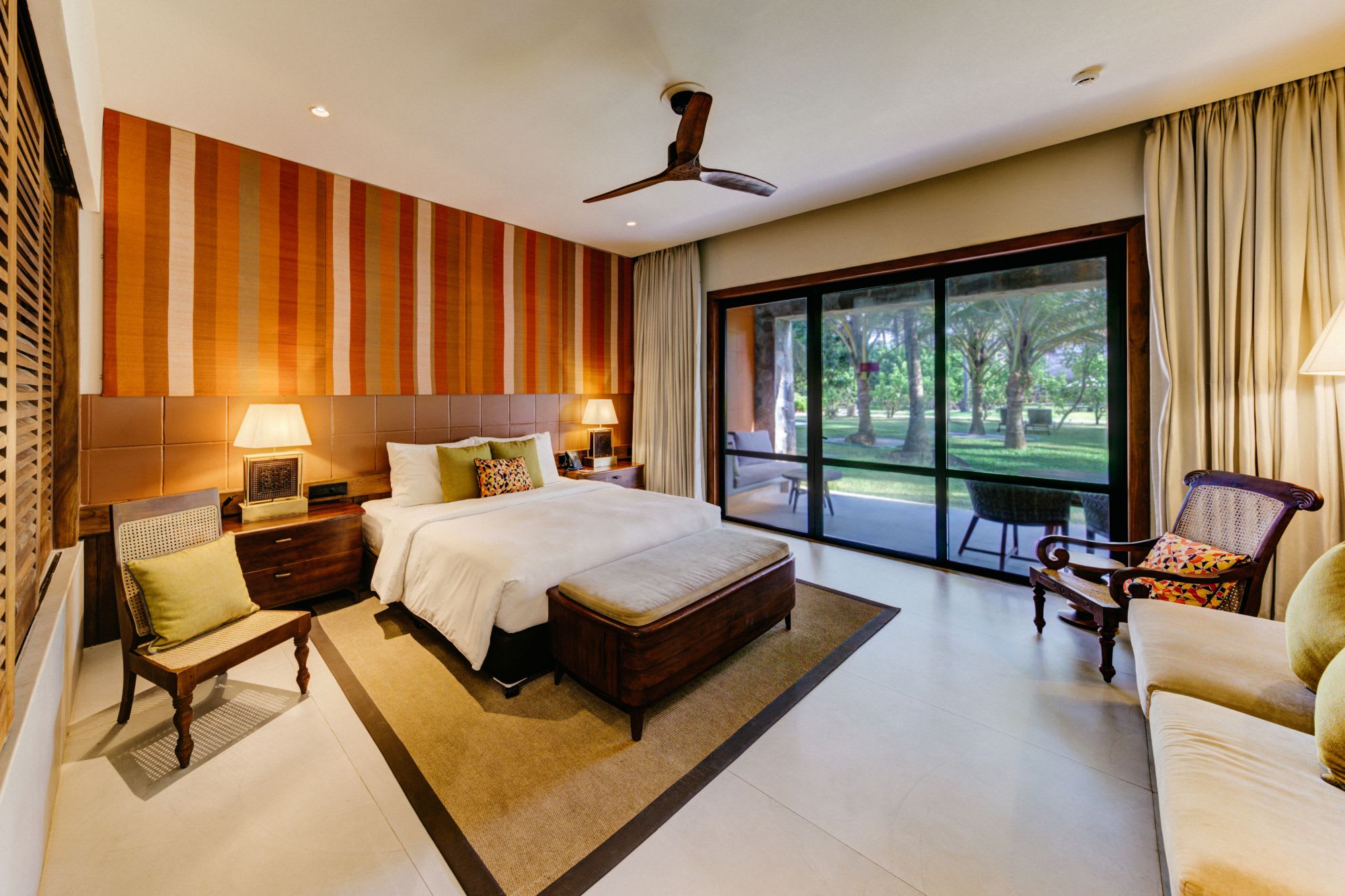 Cinnamon Bentota Beach: Premium Pool Access