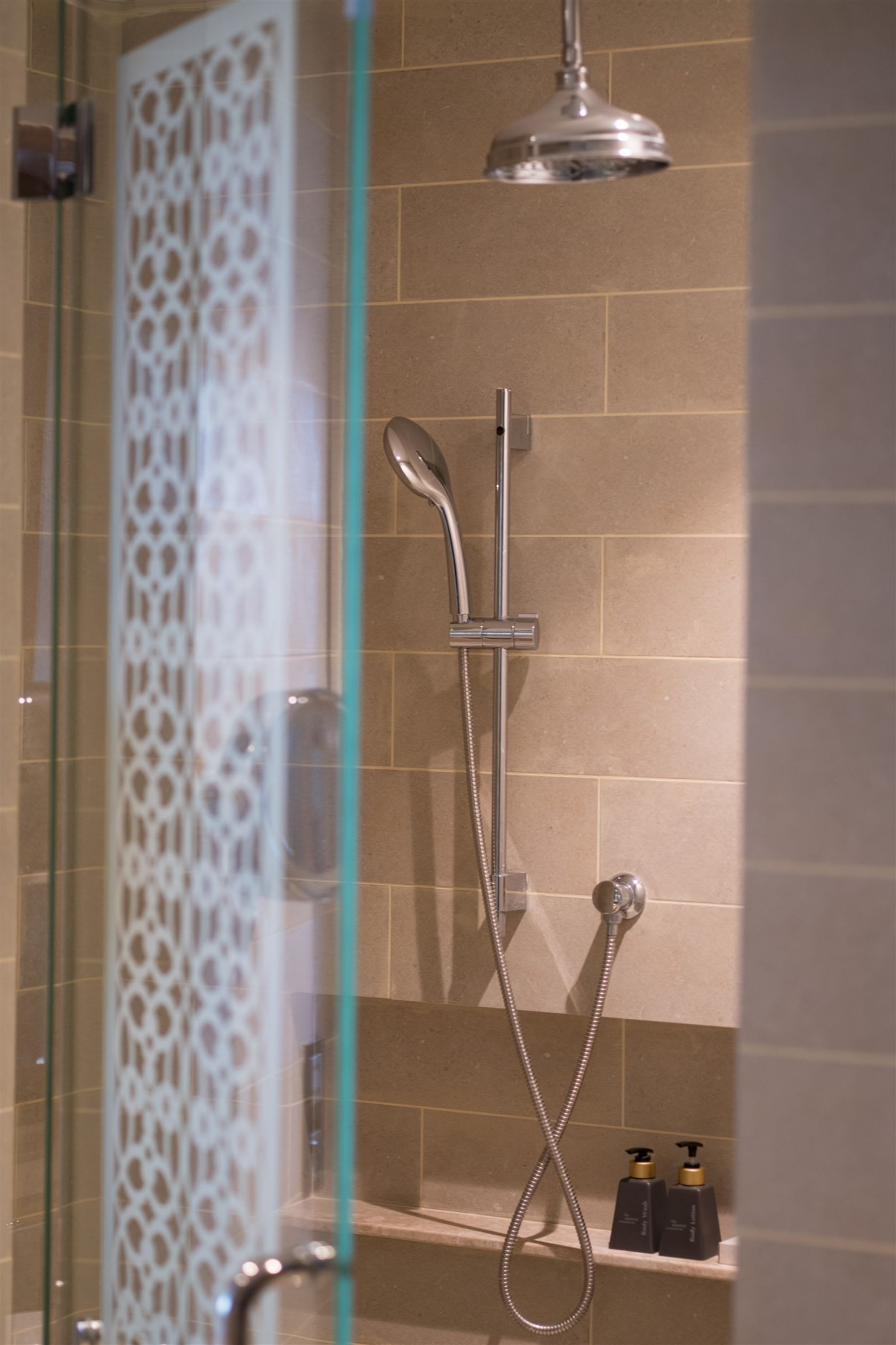 Anantara Desaru Coast Resort & Villas: Guest Room | Bathroom Shower